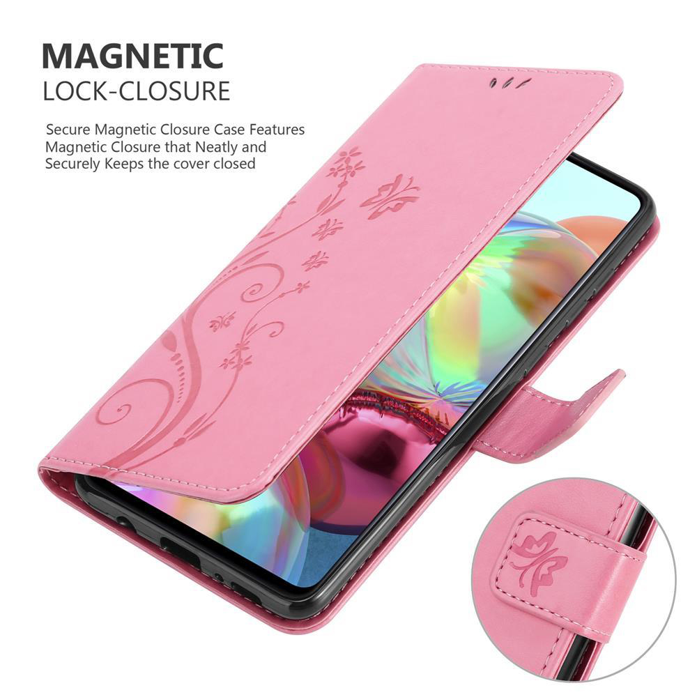 Custodia rosa per telefono, aperta. Telefono all'interno. Testo: Chiusura magnetica. Design floreale decorativo.
