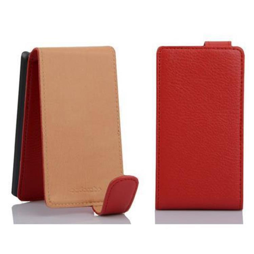 Zwei Handyhüllen. Eine beige, gefaltet mit rotem Boden. Eine andere rote. Beide aus Leder.
