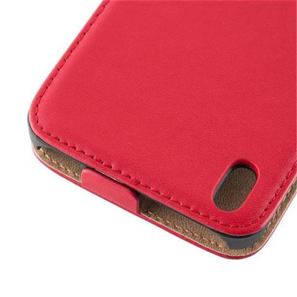 Custodia rossa per telefono, primo piano del bordo.