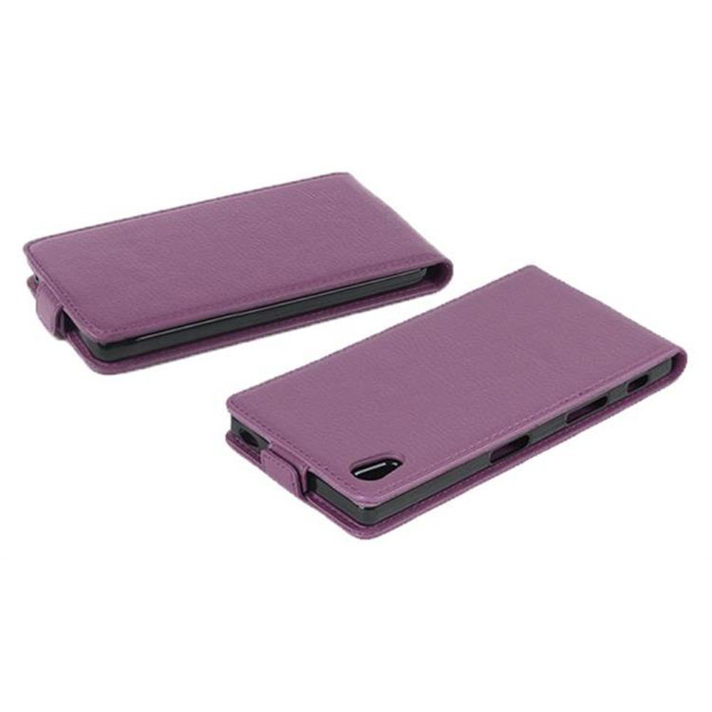 Due custodie per telefono viola sono esposte, una aperta e una chiusa.