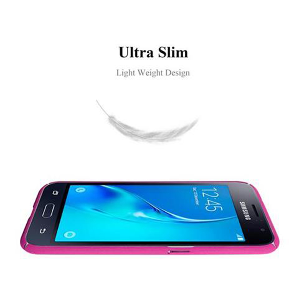 Telefono rosa ultra sottile con icona piuma. Schermo mostra ora, data. Sfondo bianco.