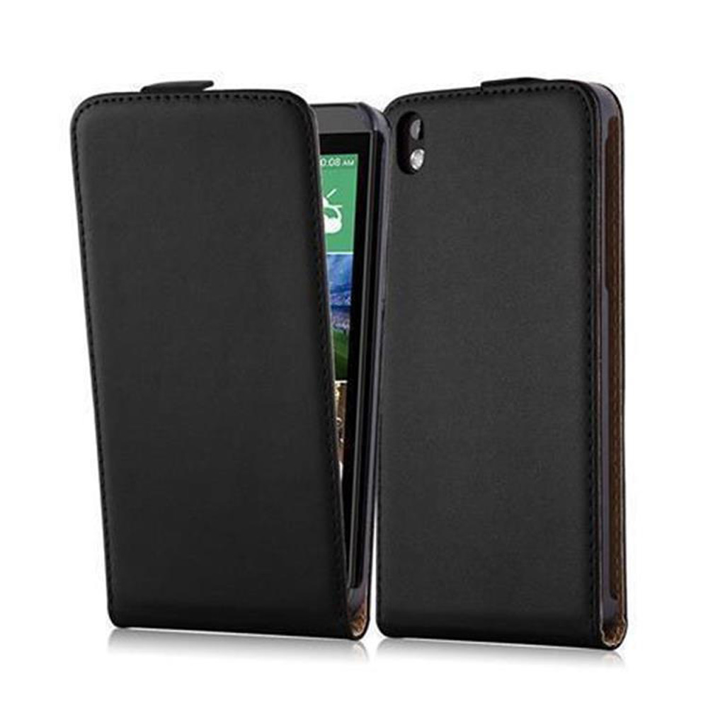 Funda de teléfono de cuero negro, abierta. Teléfono dentro. Interior marrón. La funda tiene un cierre magnético.