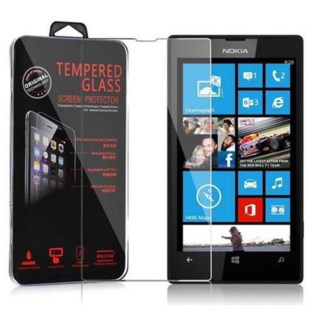 Telefono Nokia con protezione schermo e confezione. Il telefono è acceso.