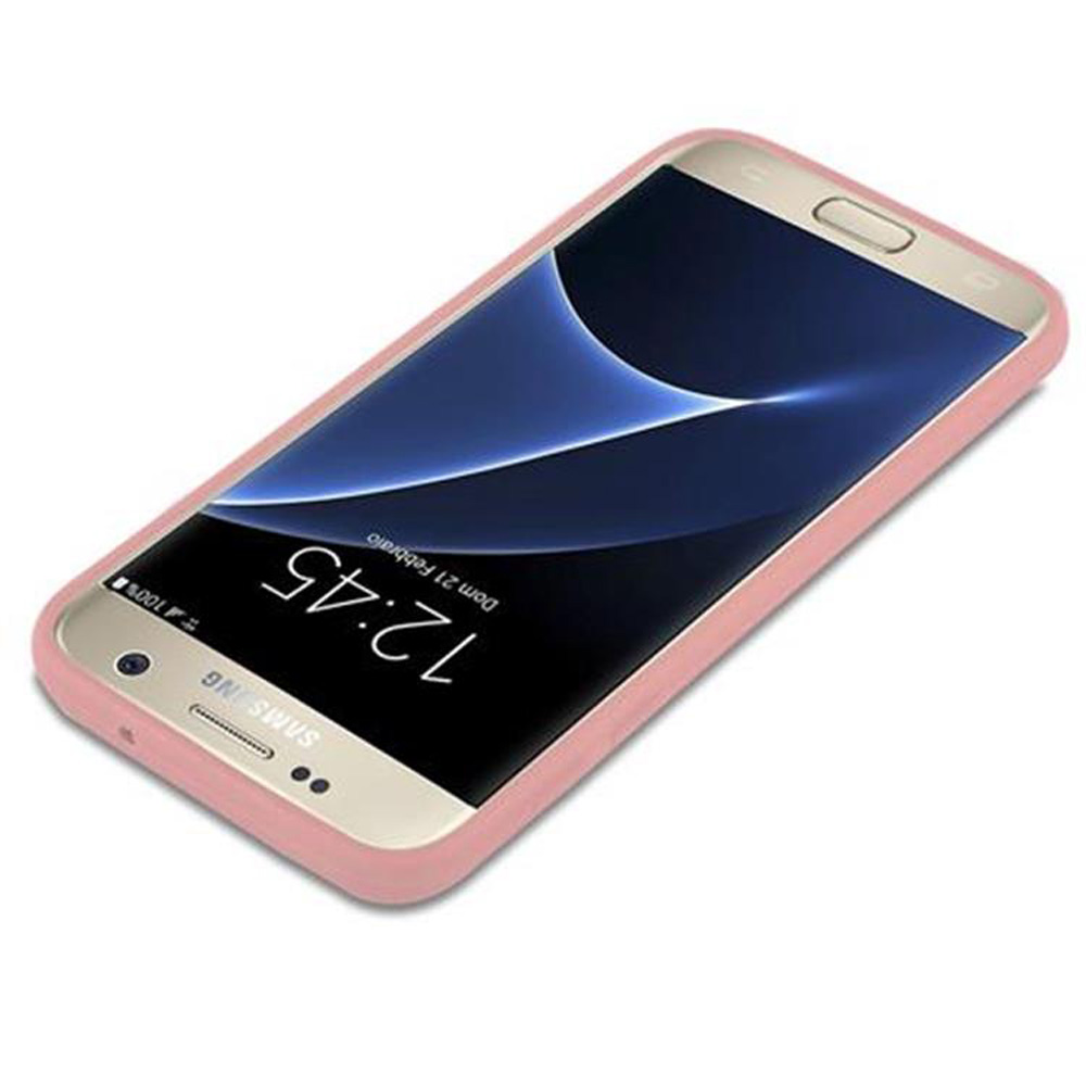 Telefono rosa con cornice dorata. Lo schermo mostra l'ora. Sfondo bianco.