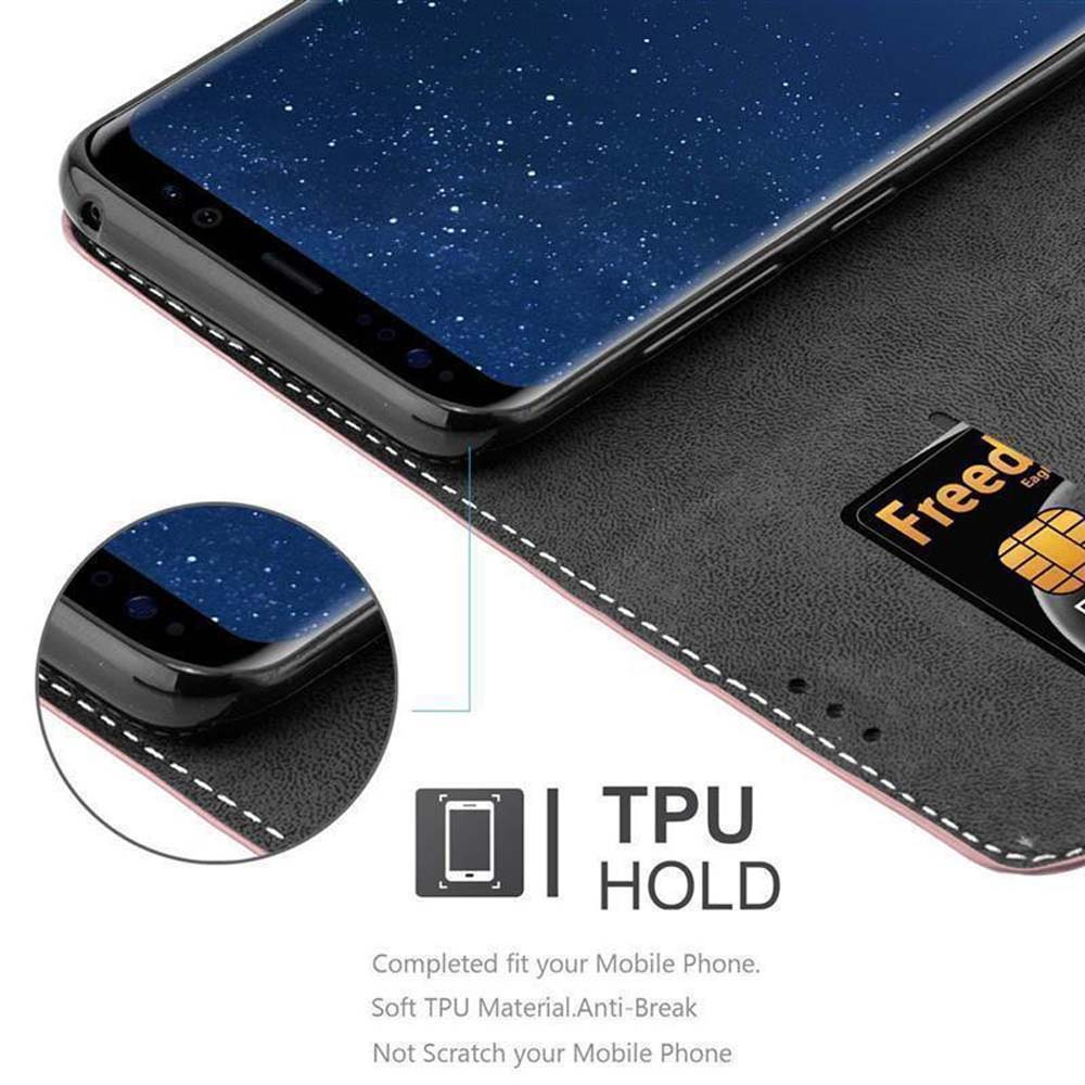 Telefon in grauem Gehäuse, offen. Der Bildschirm ist sichtbar und zeigt Apps und eine Karte.