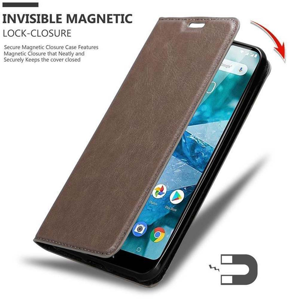 Custodia per telefono in pelle marrone, aperta. Mostra un telefono con icone sullo schermo. Sfondo bianco.