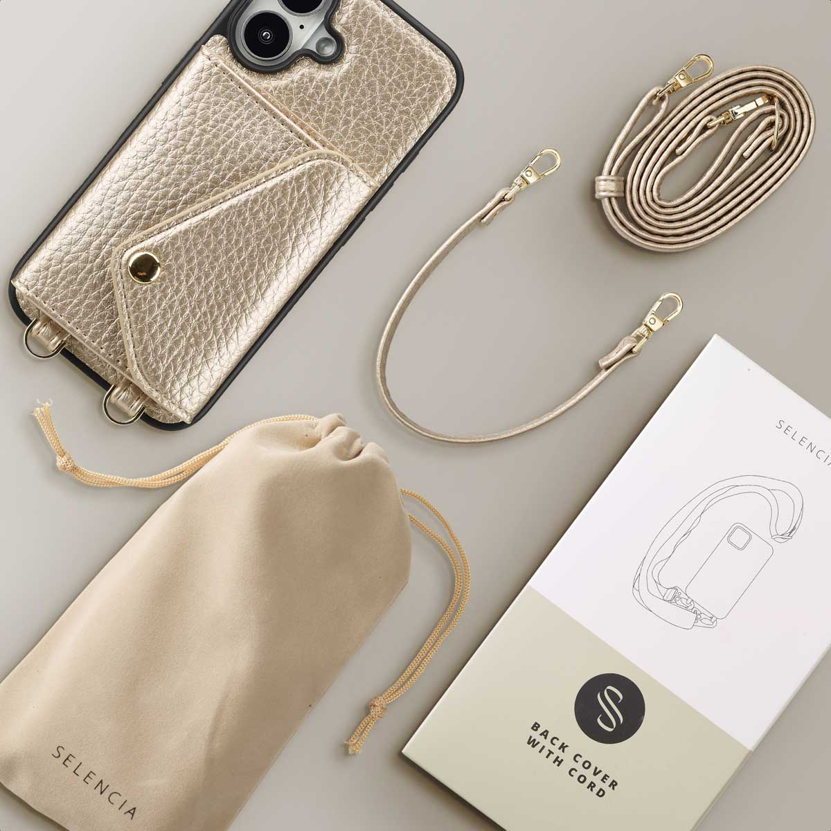 SELENCIA Sera Koordhoes met pashouder envelop - Geschikt voor Apple iPhone 16 - Telefoonhoesje voor Apple iPhone 16 Goud