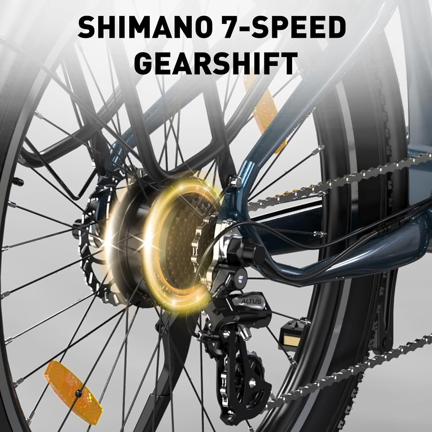 Szczegół przerzutki na kole roweru. Złote oświetlenie podkreśla biegi. Ciemne tło.