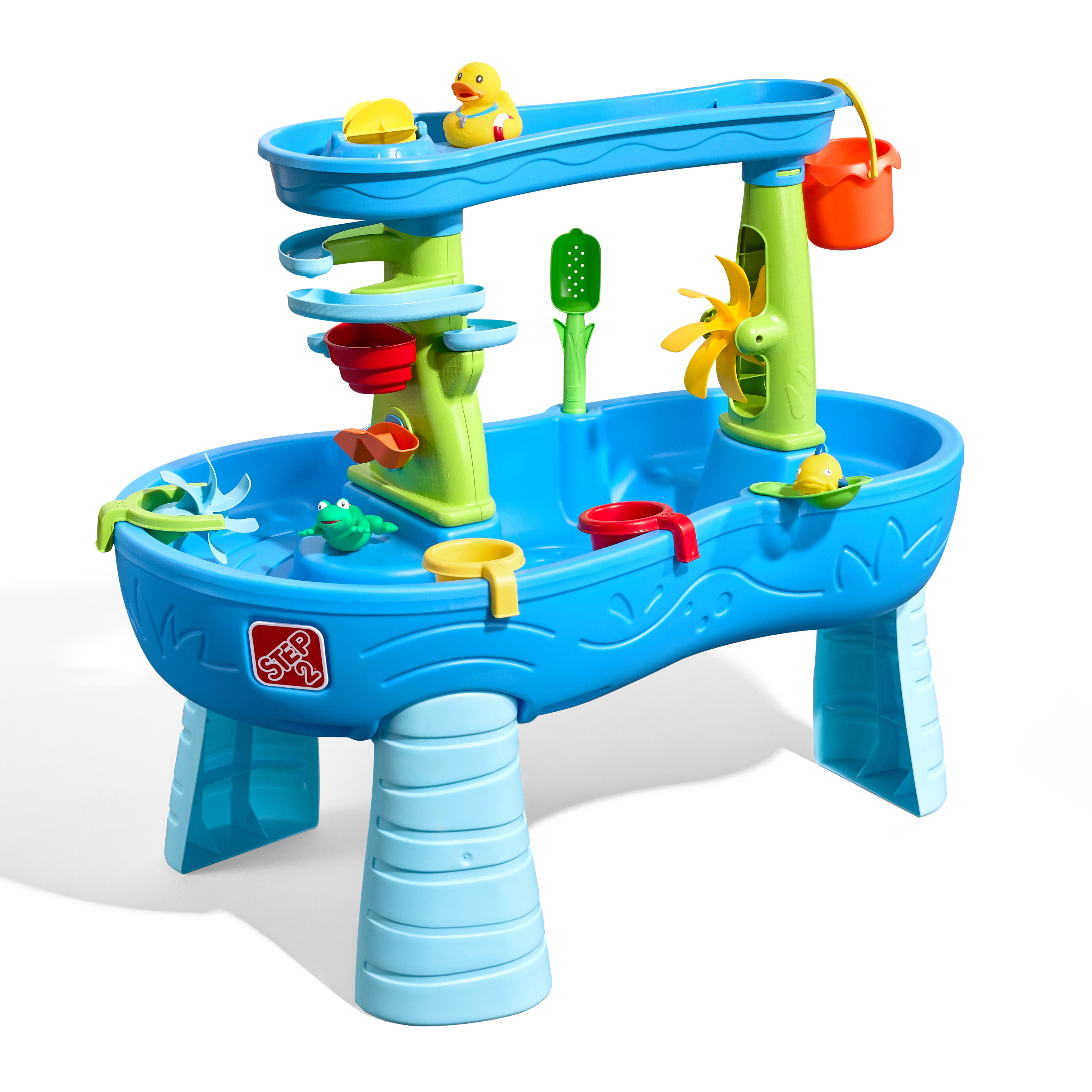 Blauer Wassertisch mit verschiedenen Spielzeugen, darunter eine Ente, ein Frosch und ein Eimer. Hat ein grünes Wasserspiel.