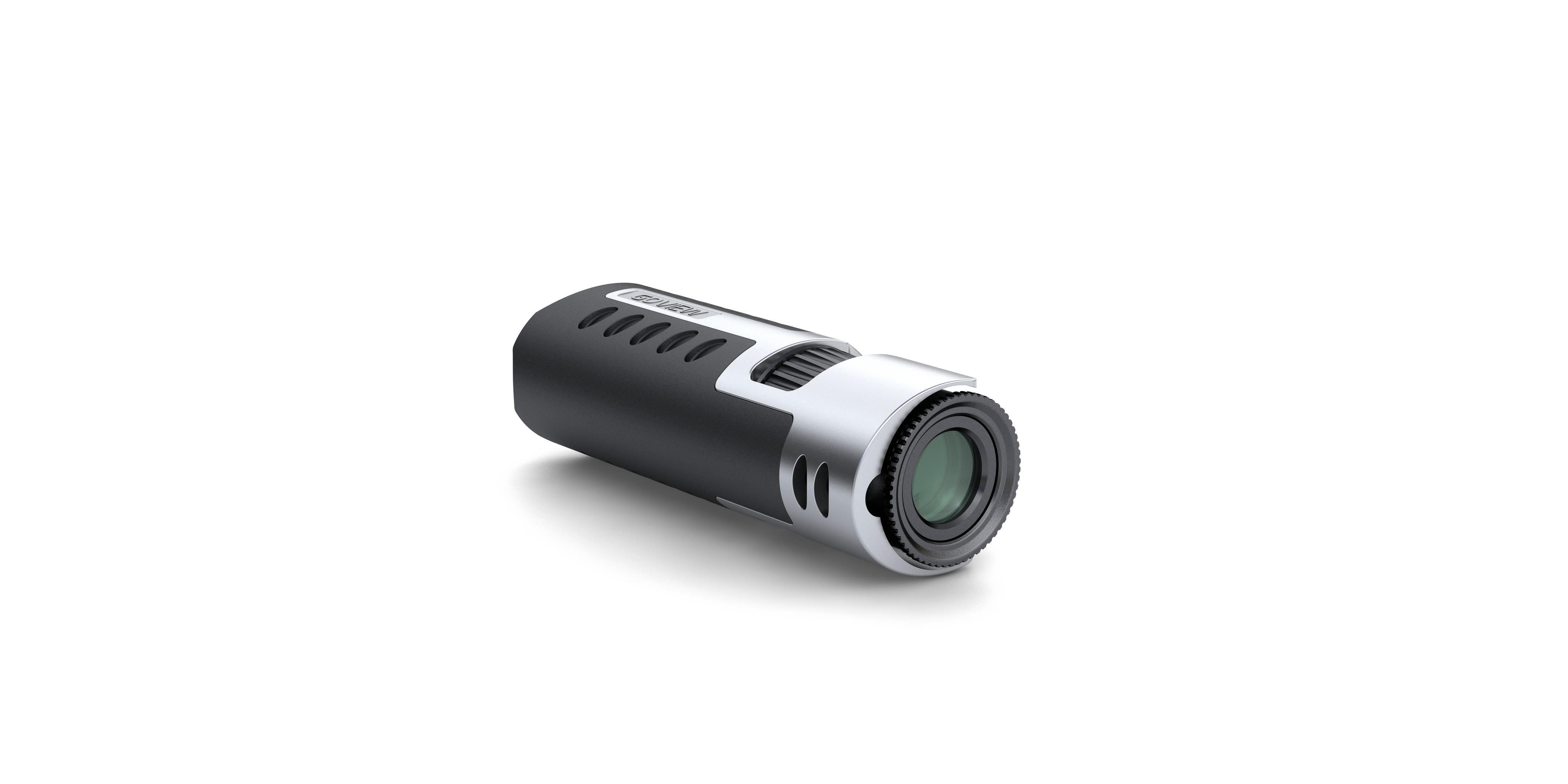 Una dash cam cilindrica nera e argentata su sfondo bianco. L'obiettivo è rivolto in avanti.