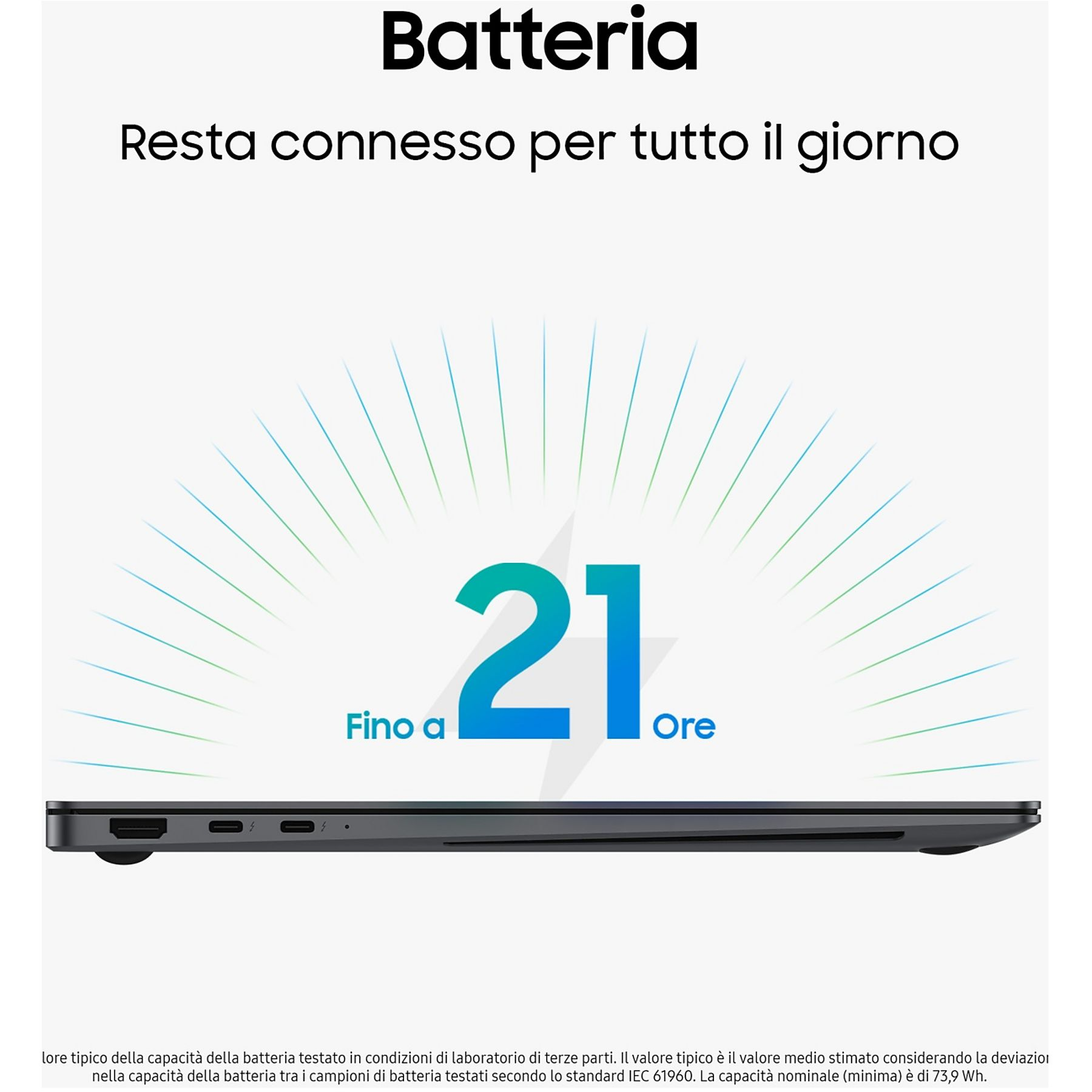 Laptop con grafico energia blu dietro, mostra 21 ore di durata della batteria.