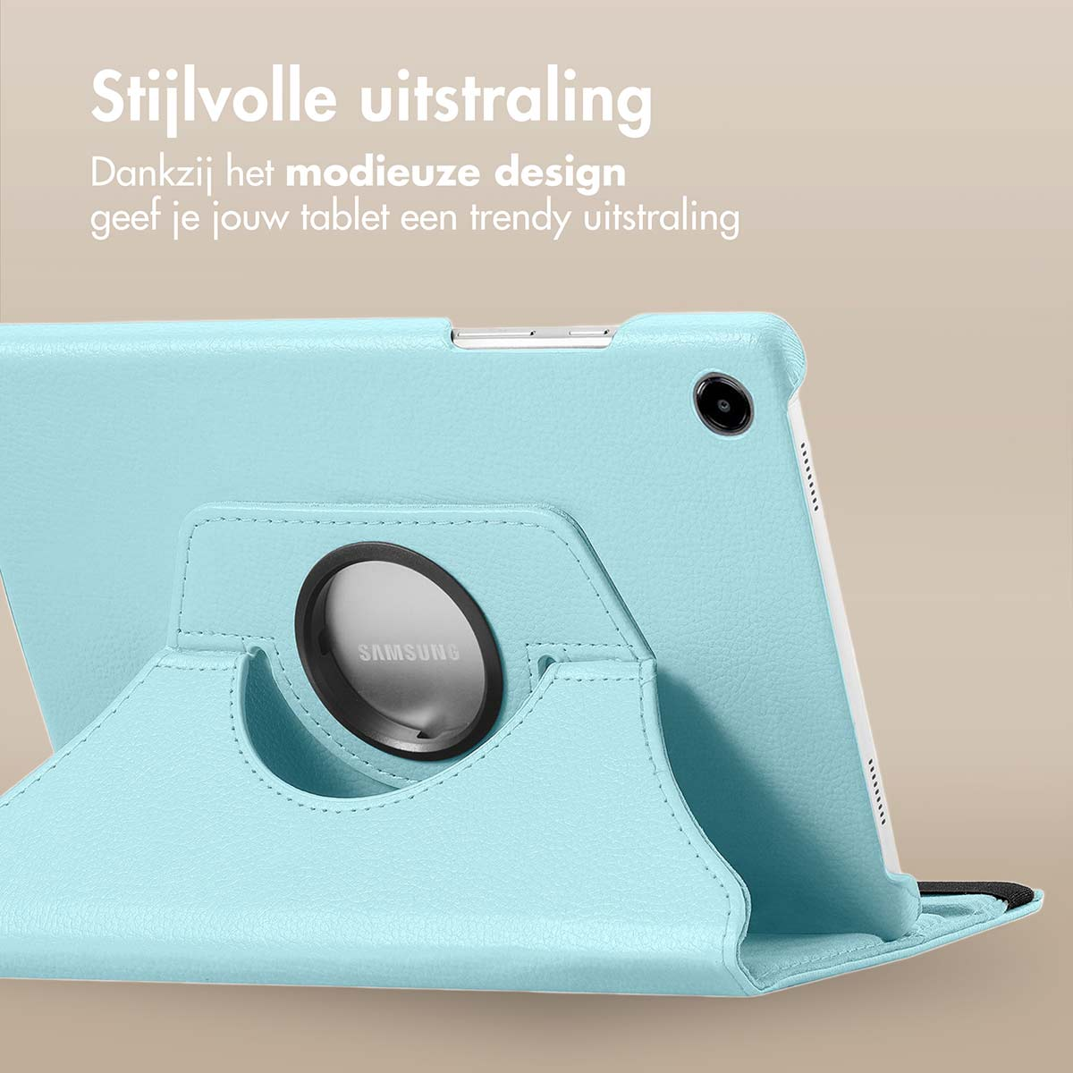 Étui de tablette bleu avec support, tablette à l'intérieur. Fond beige.