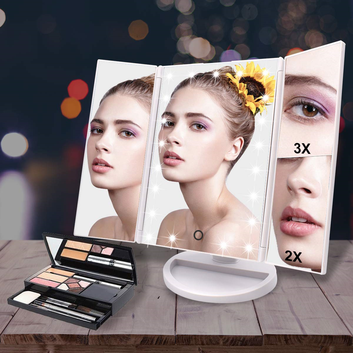 Make-up-Spiegel mit drei Paneelen, Make-up-Set und das Gesicht einer Frau.