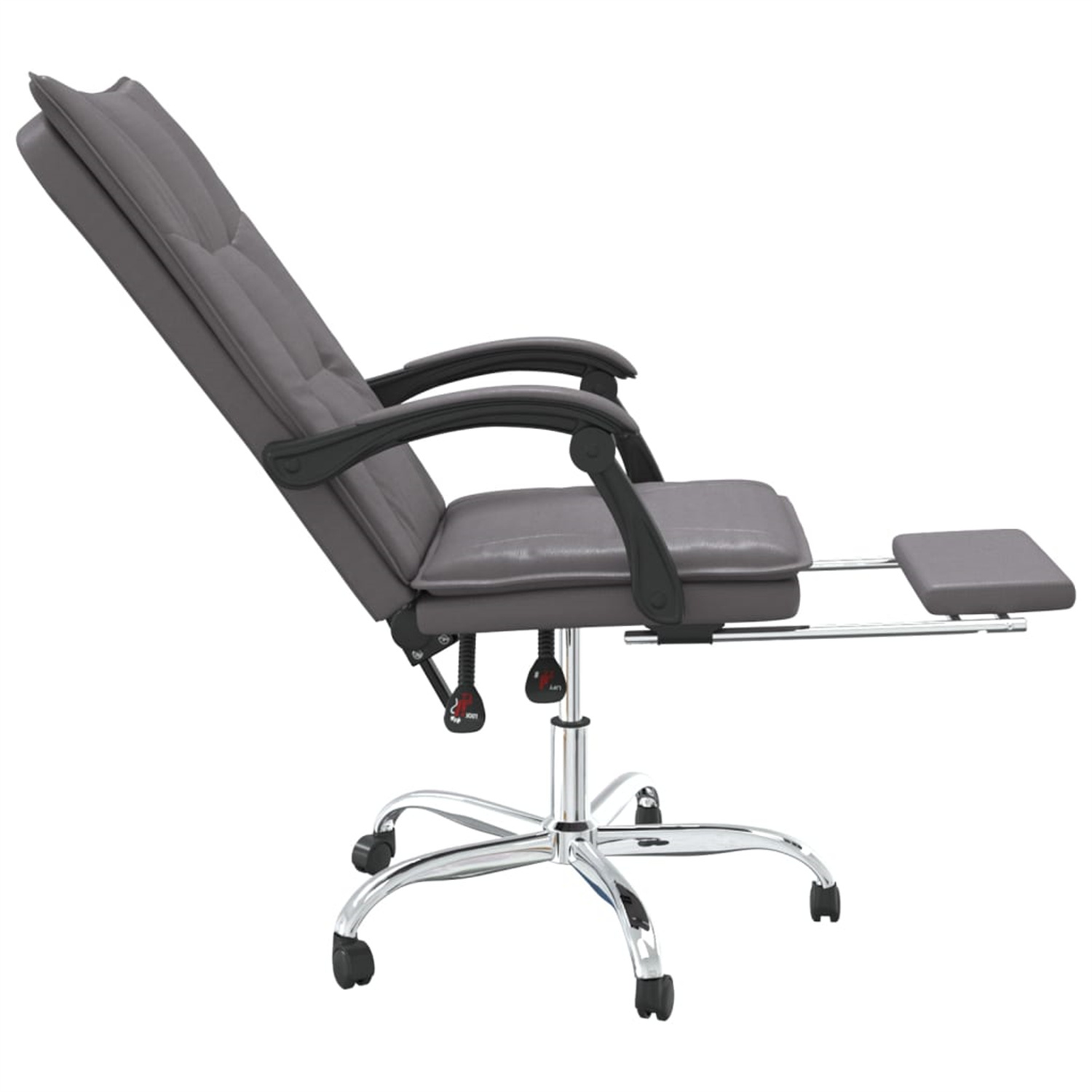 Grauer Bürostuhl mit Fußstütze. Der Stuhl hat Rollen und schwarze Armlehnen.