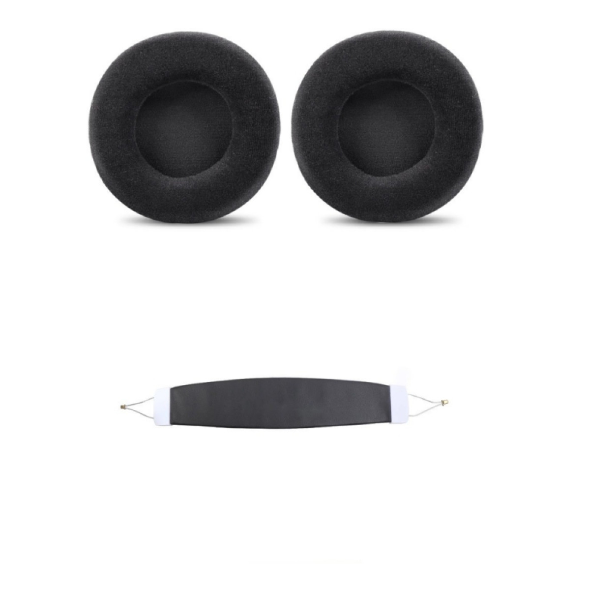 Dwie czarne piankowe nauszniki i czarny pałąk. Części są przeznaczone do słuchawek.