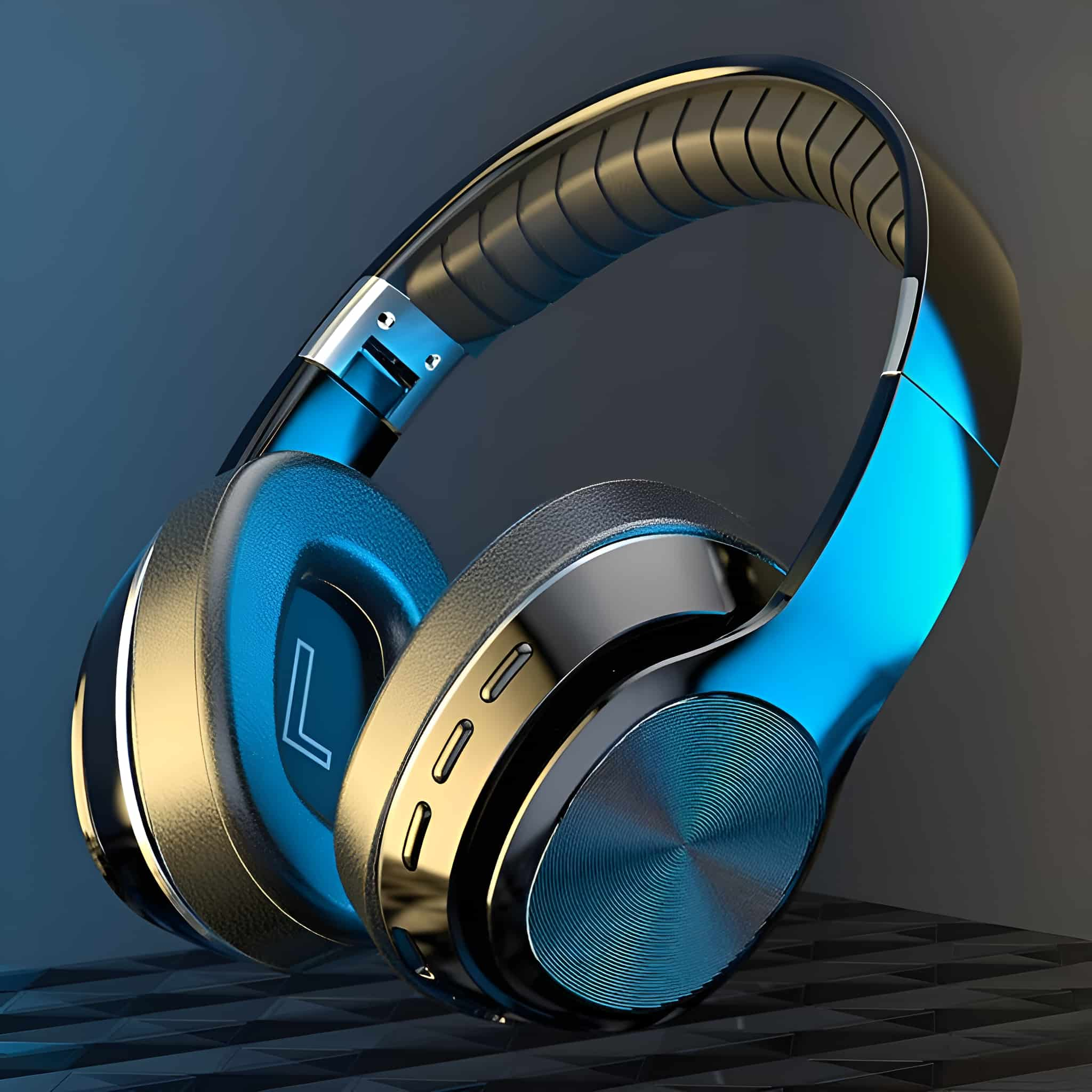 Goldene und blaue Kopfhörer auf dunkler Oberfläche. Die Kopfhörer sind Over-Ear-Stil mit sichtbaren Bedienelementen.