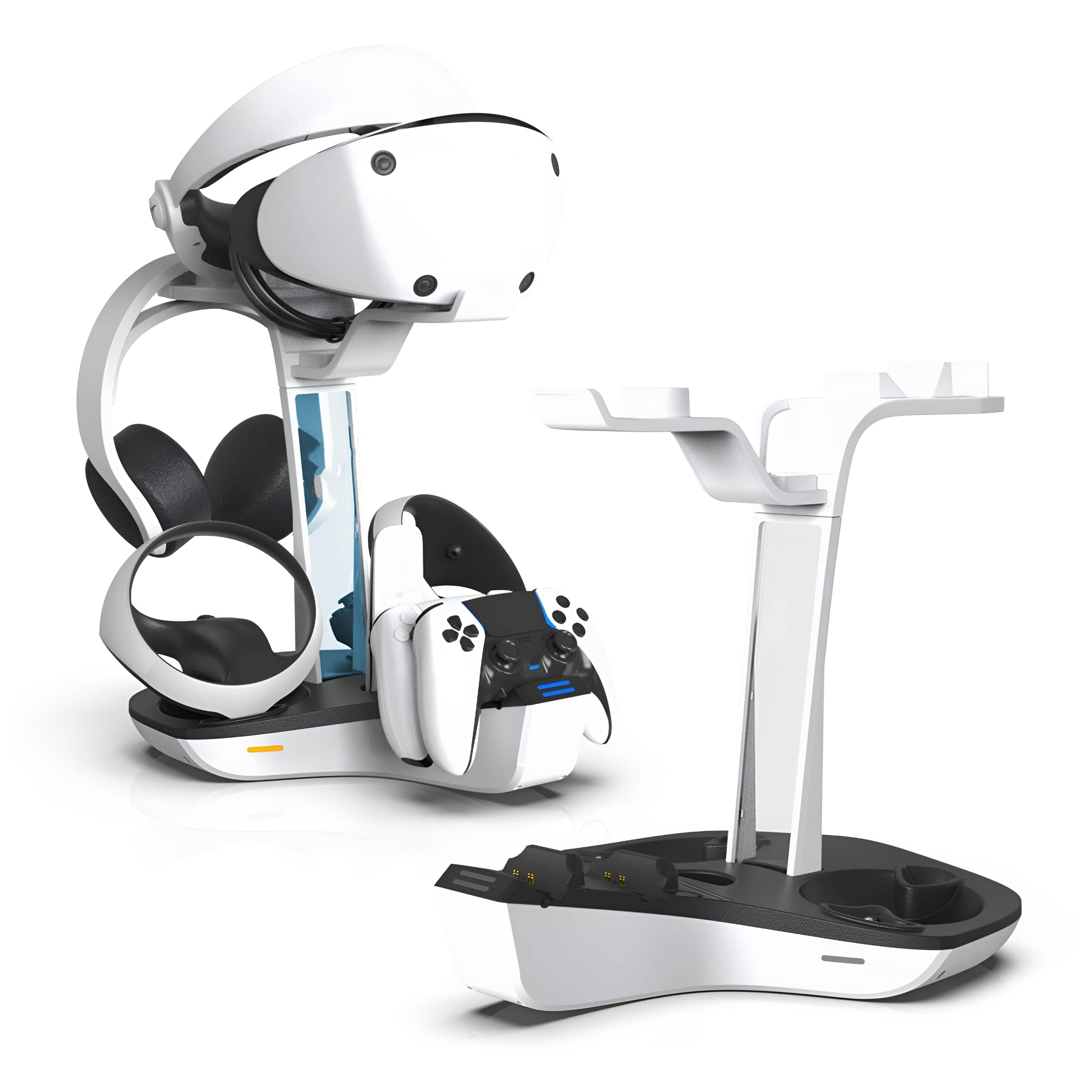 Weißer VR-Headset-Ständer mit Headset, Controllern und einem Controller-Ständer auf weißem Hintergrund.