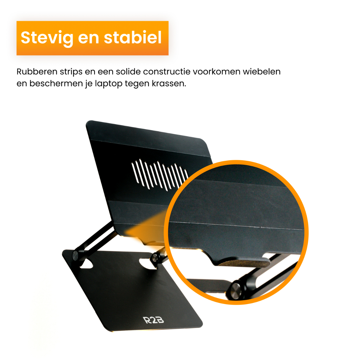 Zwarte laptopstandaard met een close-up van de rubberen strips en solide constructie.