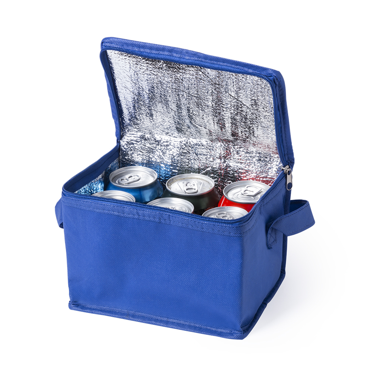 Borsa frigo blu aperta, contenente sei lattine di bibite. L'interno è argentato, lo sfondo è bianco.