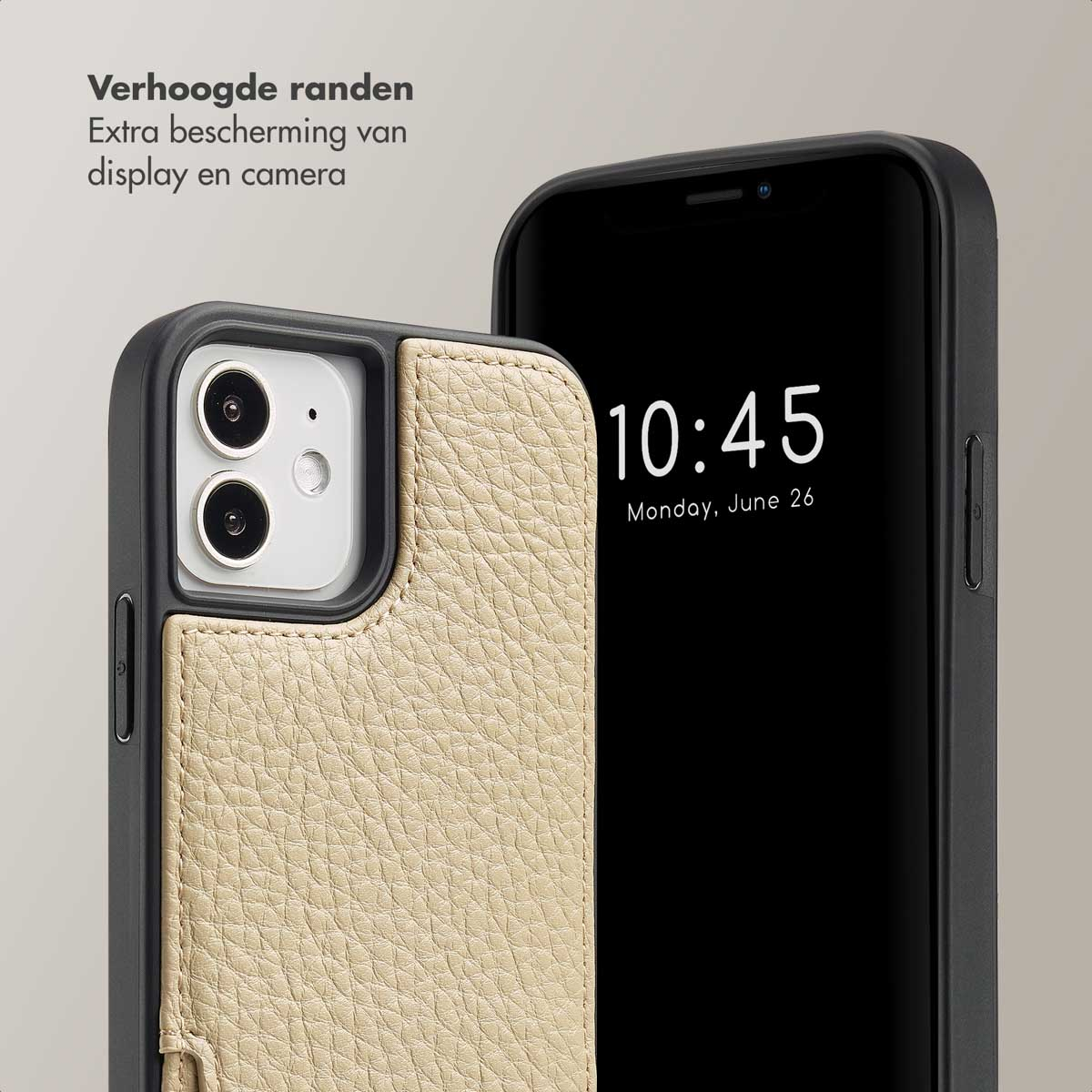 Een zwarte telefoon in een telefoonhoesje met een kaartsleuf. Het scherm toont de datum en tijd: 10:45, 26 juni.
