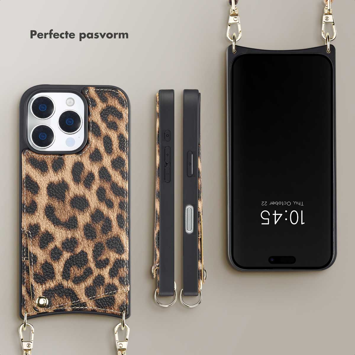 Telefoonhoesje met luipaardprint met riem, zwarte telefoon met tijd en twee zwarte zijkanten.