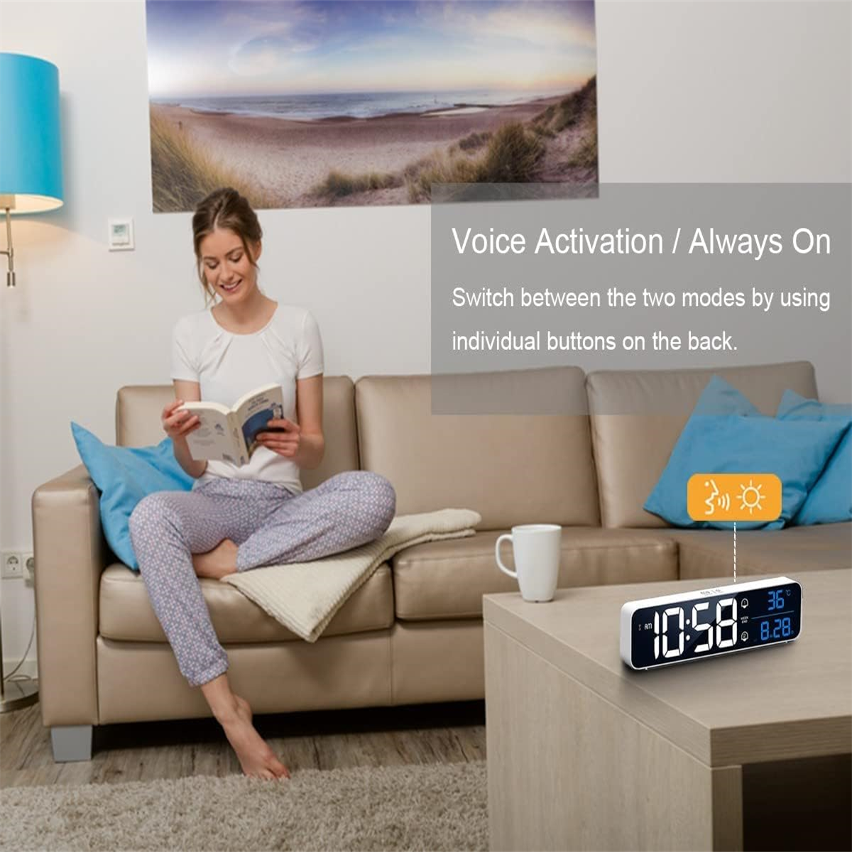 Frau liest auf Sofa mit Digitaluhr, Strand im Hintergrund, Textüberlagerung.