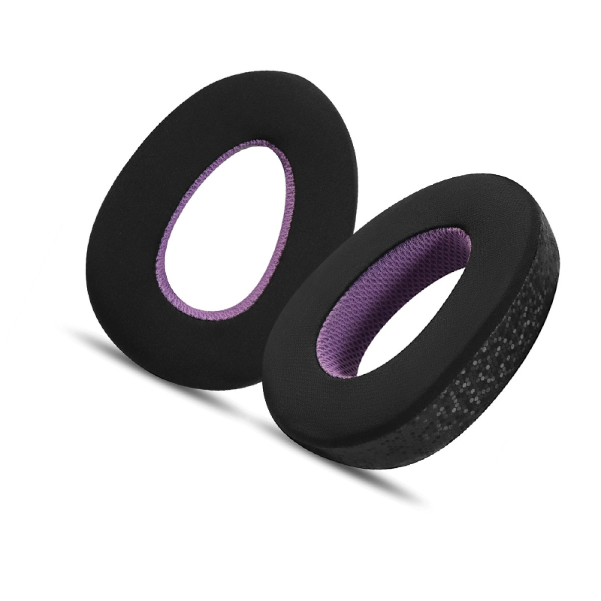 Dwie czarne nausznice z fioletowym wnętrzem z siatki. Owalny kształt, przeznaczone do słuchawek.