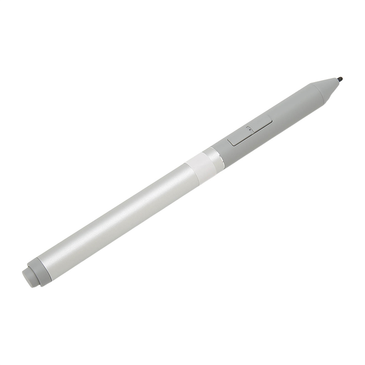 Ein silberner und grauer Eingabestift wird vor weißem Hintergrund gezeigt. Der Stift ist angewinkelt.