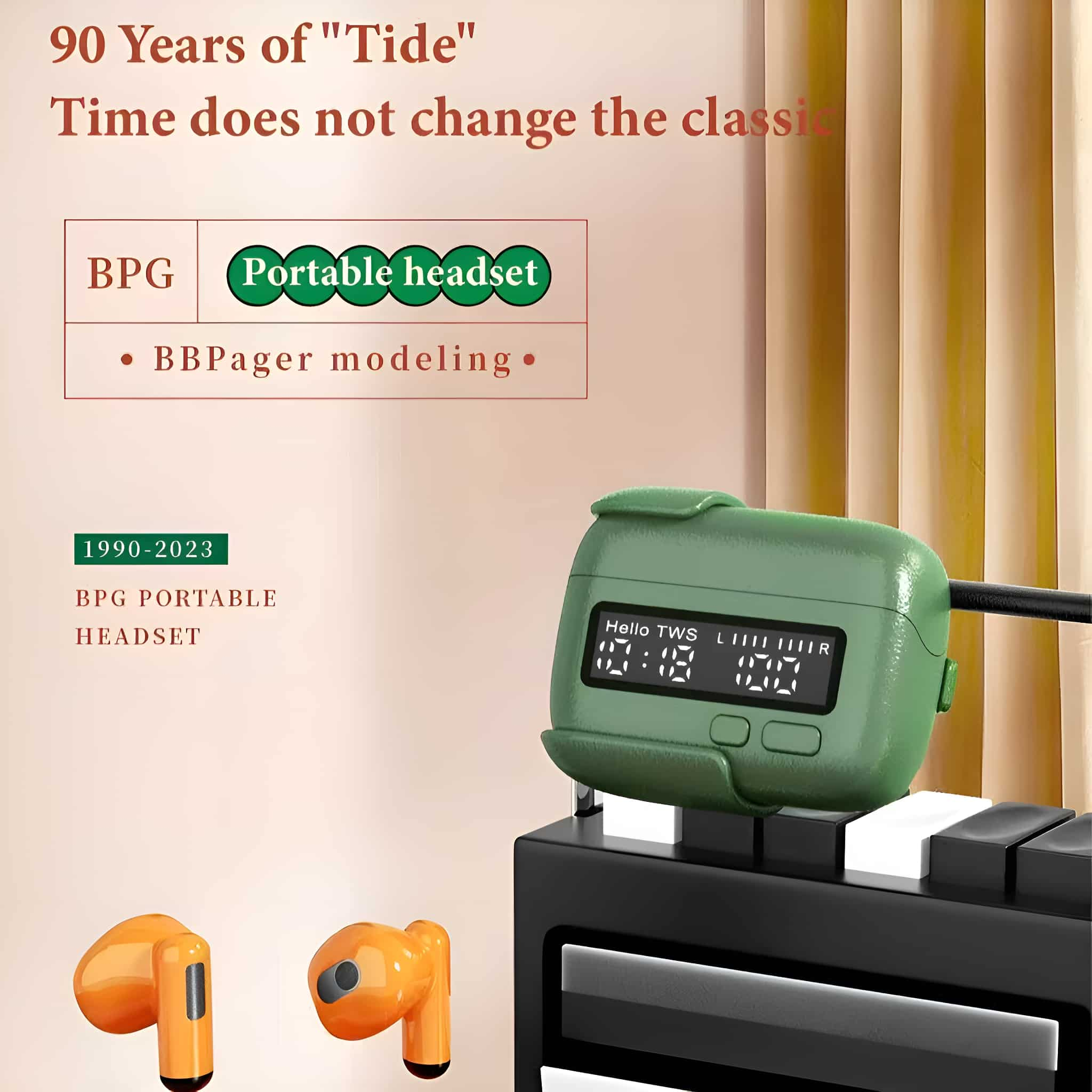 Grünes Headset mit Zahlenanzeige. Orangefarbene Ohrhörer darunter. Text: '90 Jahre Tide'.