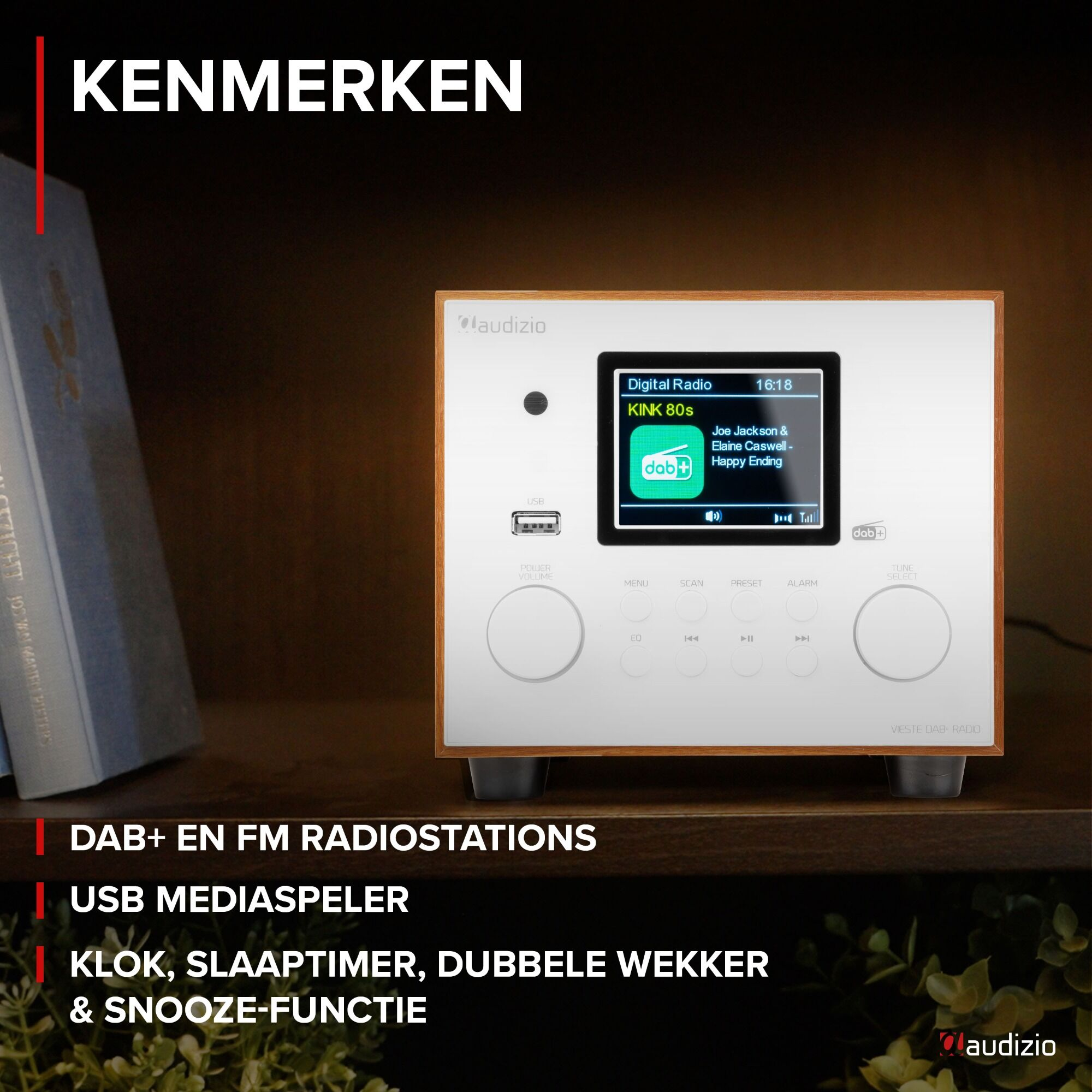 Una radio DAB blanca y de madera con una pantalla que muestra información de radio. El texto dice DAB, radio FM y otras funciones.