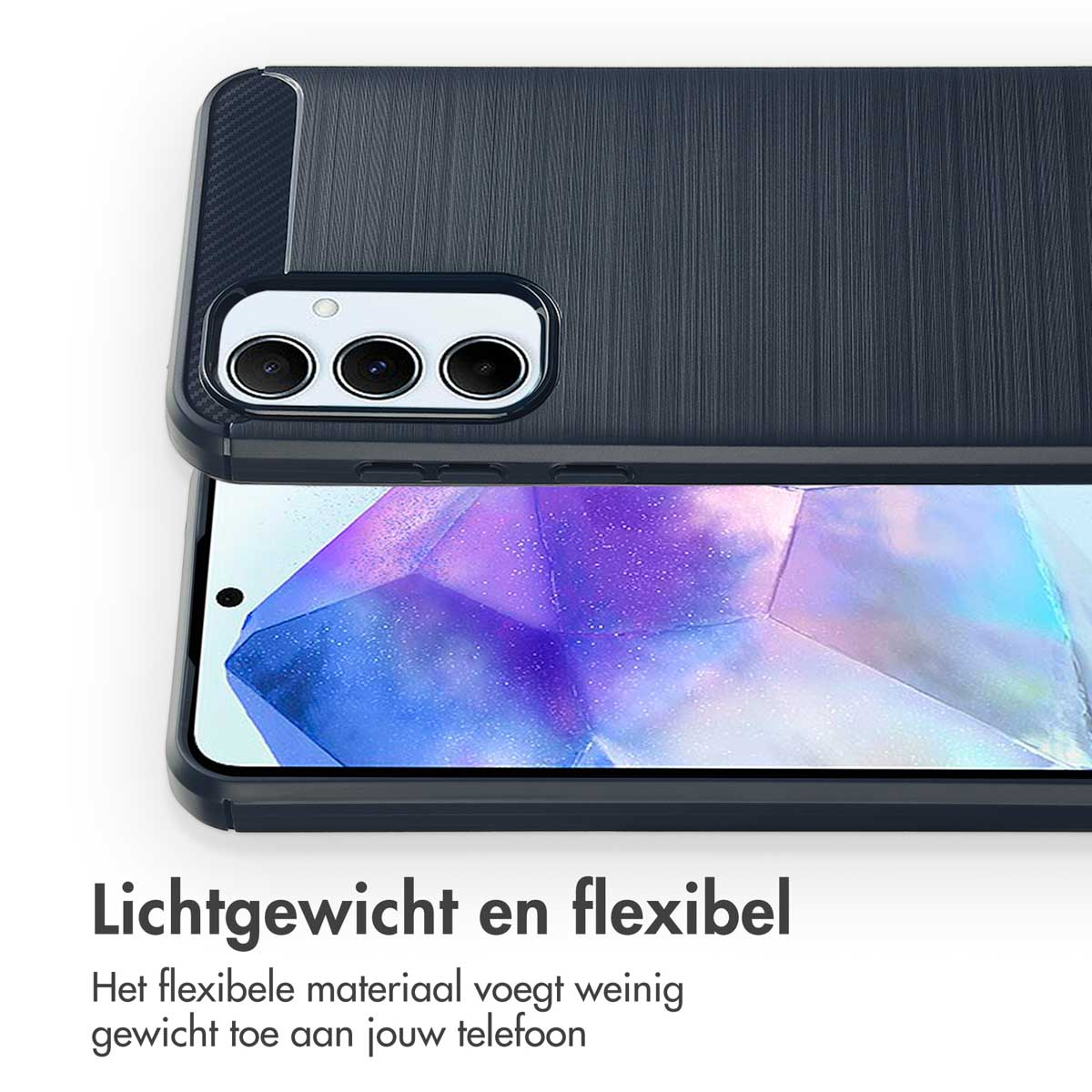 Telefoonhoesje met een blauwzwarte textuur, die een telefoon met een kleurrijk scherm bedekt. Tekst zegt lichtgewicht en flexibel.