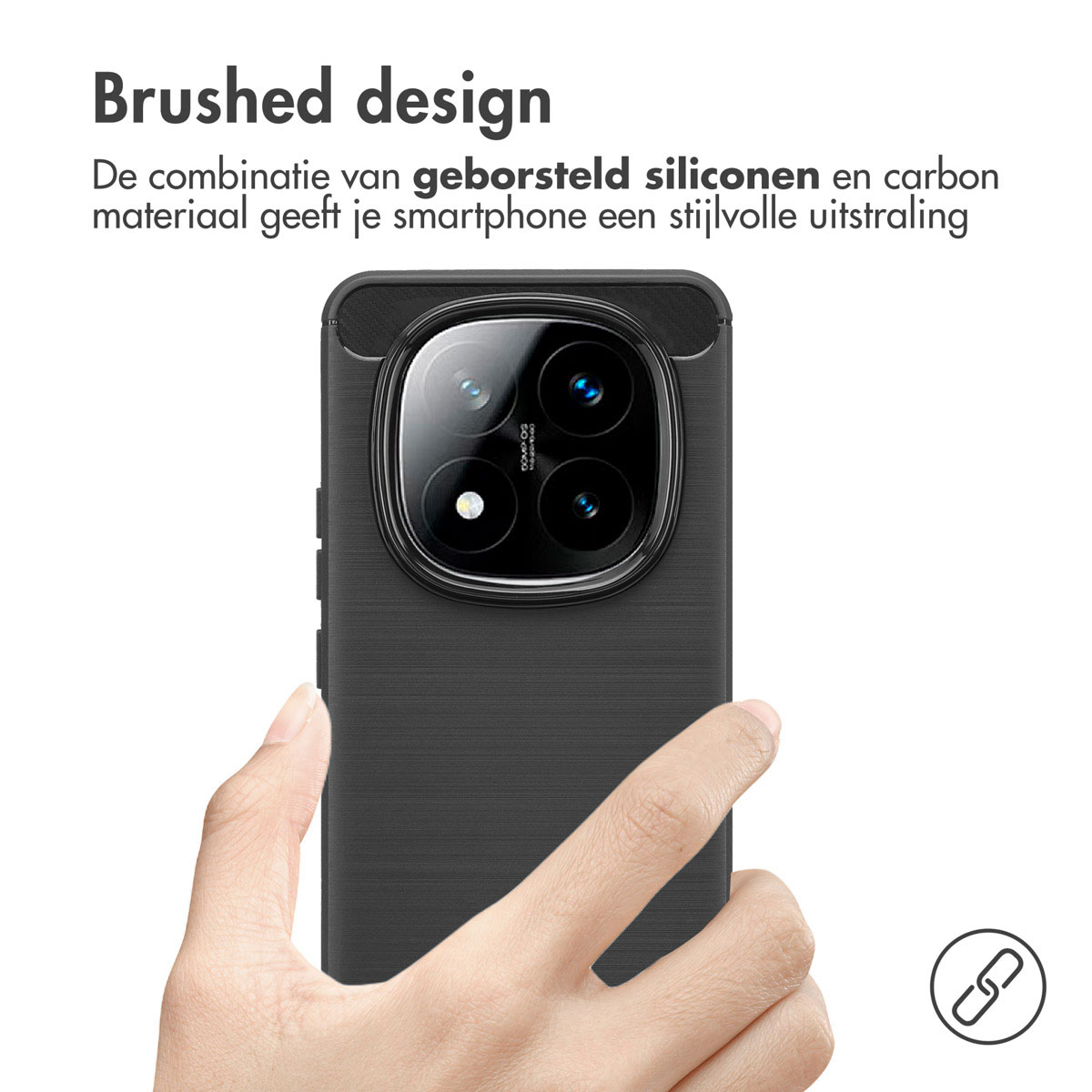 Blauwe telefoonhoes met geborsteld design en camera. Tekst: De combinatie van geborsteld siliconen en carbon materiaal.