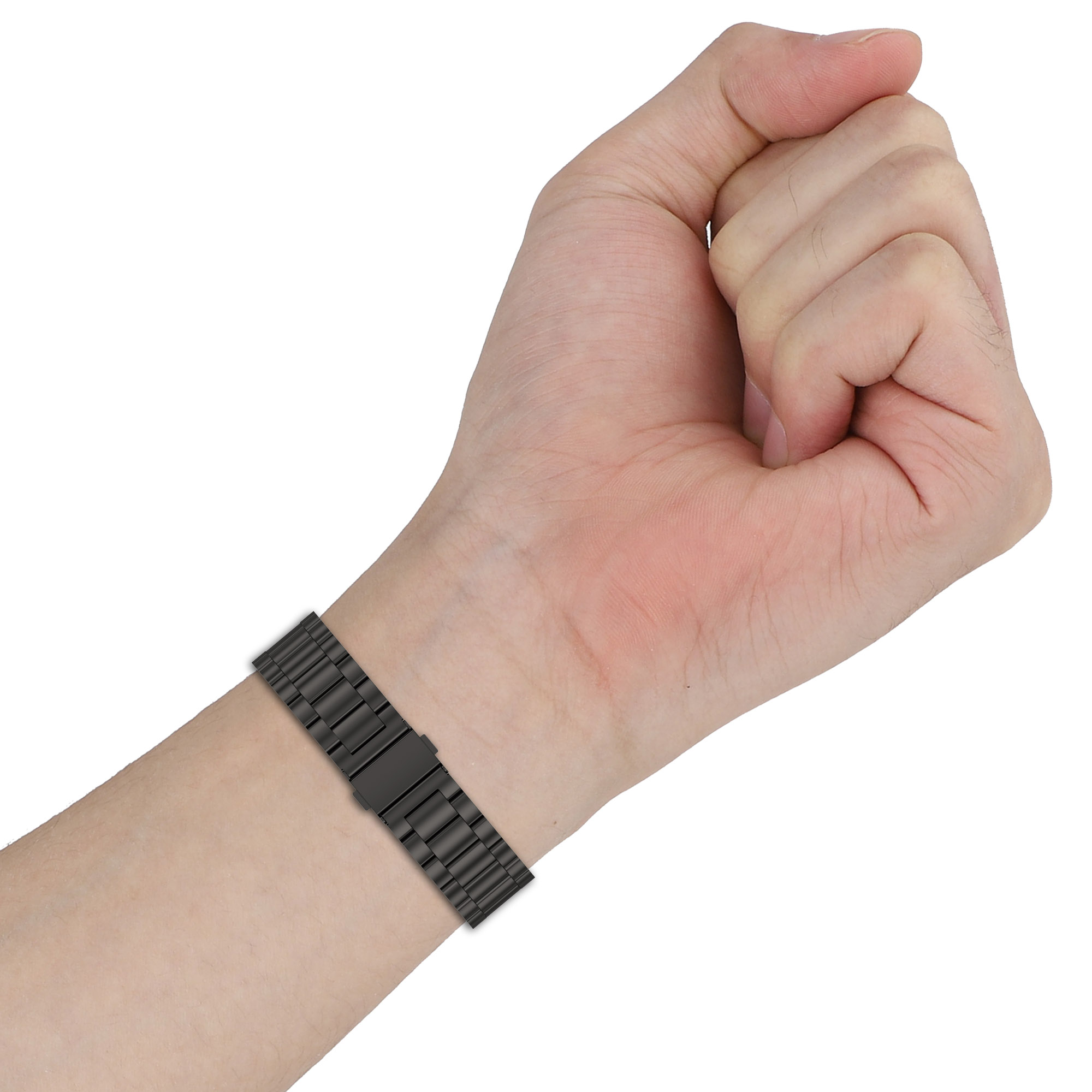 Schwarzes Metall-Uhrenarmband am Handgelenk. Das Armband ist geschlossen.