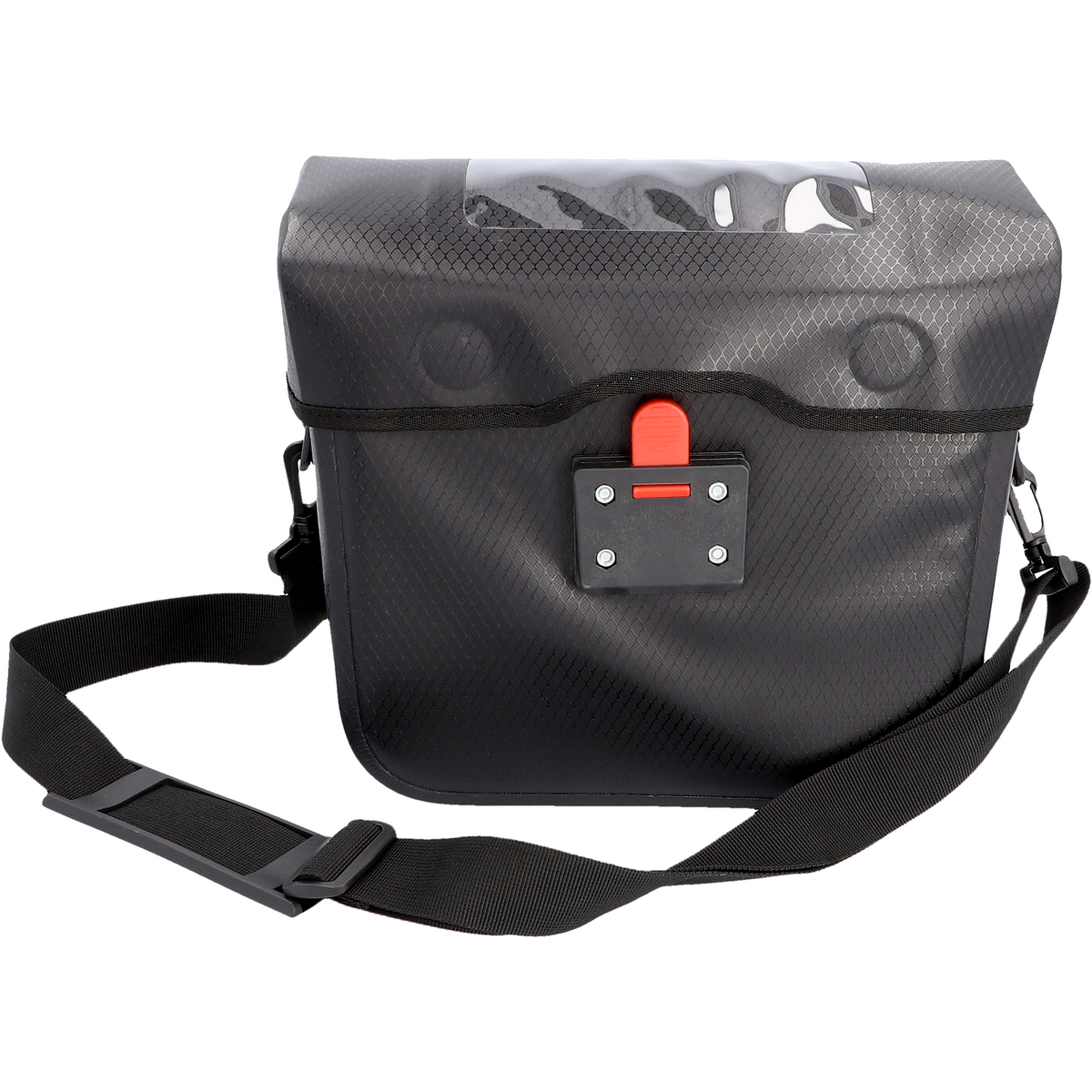 Schwarze wasserdichte Fahrradtasche. Schwarzer Gurt und roter Clip. Weißer Hintergrund.