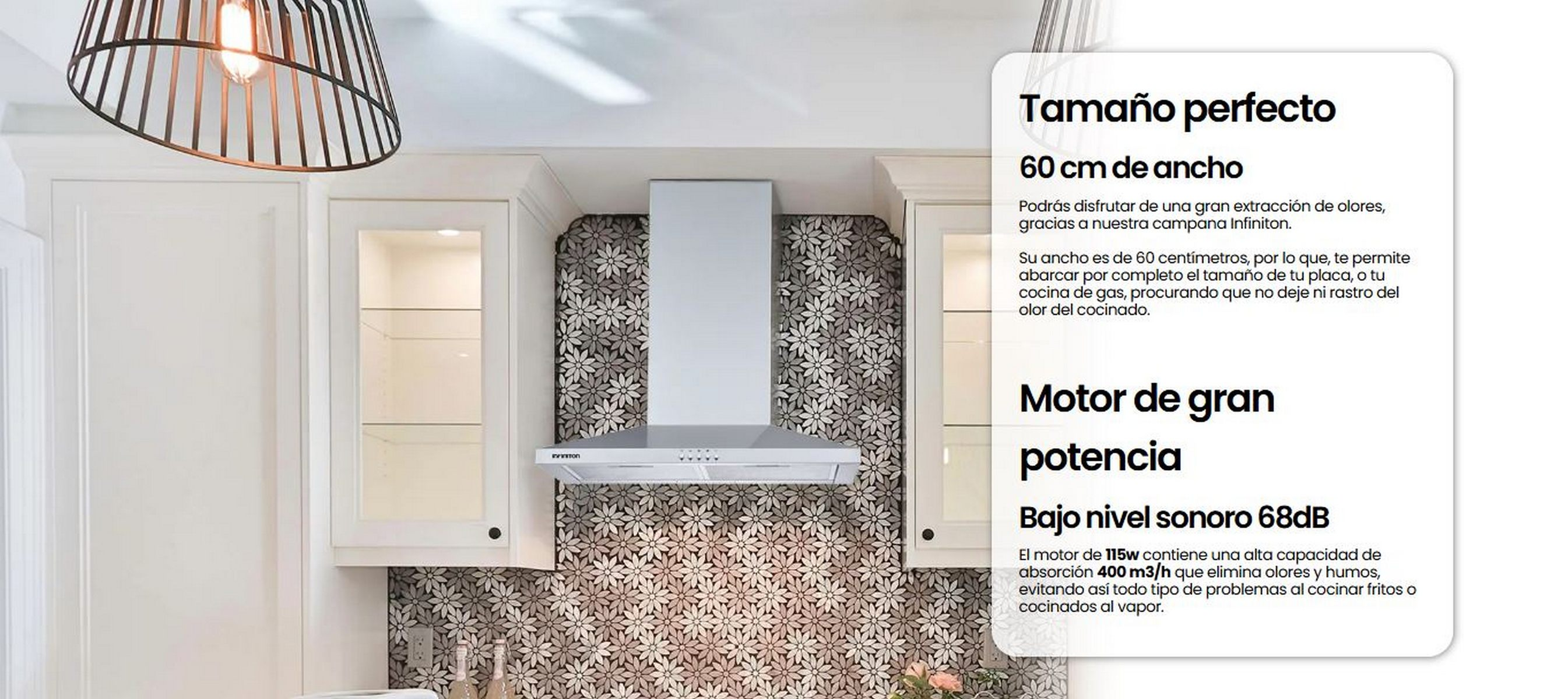 Cappa bianca in una cucina con mobili bianchi, backsplash floreale e descrizione testuale.