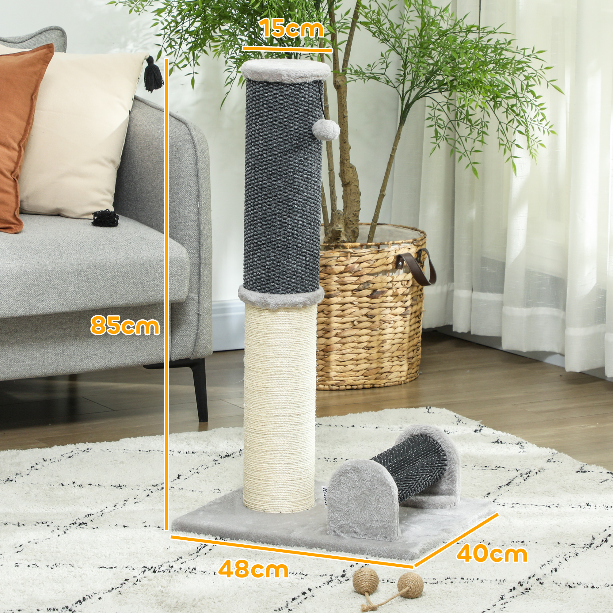 Árbol para gatos con dos postes, una plataforma gris y un juguete para gatos. Las dimensiones están etiquetadas.