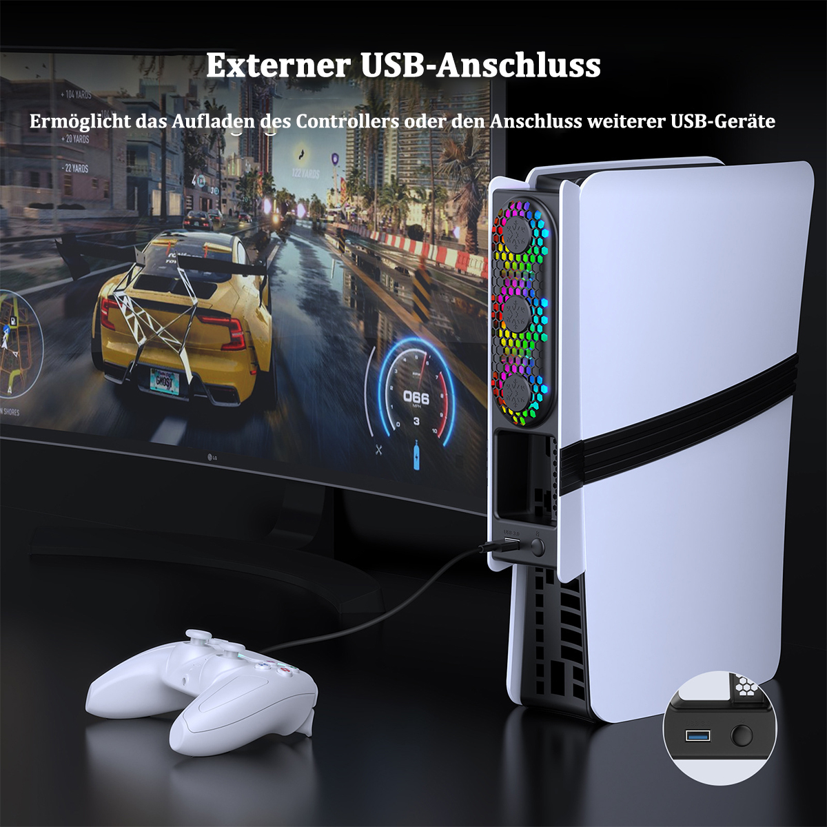 Eine Spielkonsole mit Controller und einem Bildschirm, der ein Autorennen zeigt.