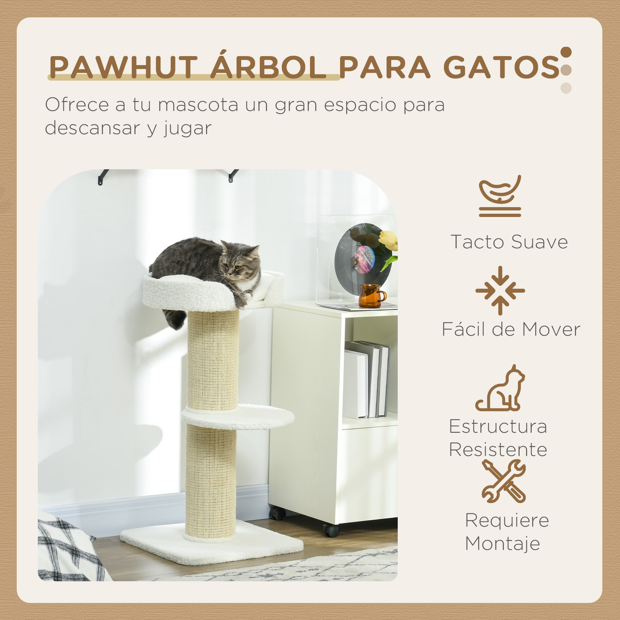 Un árbol para gatos con un gato encima. El árbol tiene un poste y plataformas beiges, con objetos detrás.