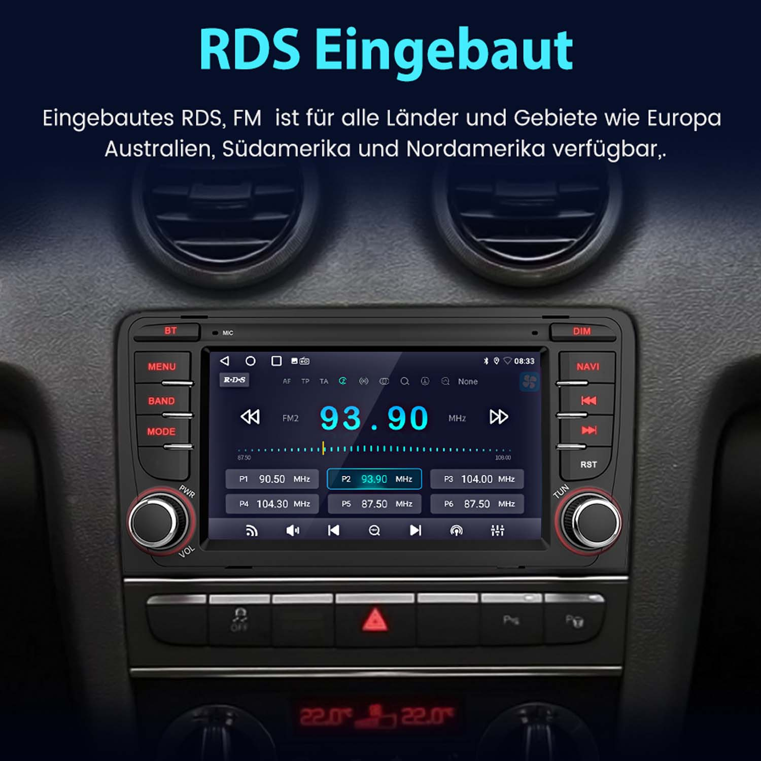 Autoradio mit Display. Zeigt FM 93.90, Knöpfe und eine Uhr.