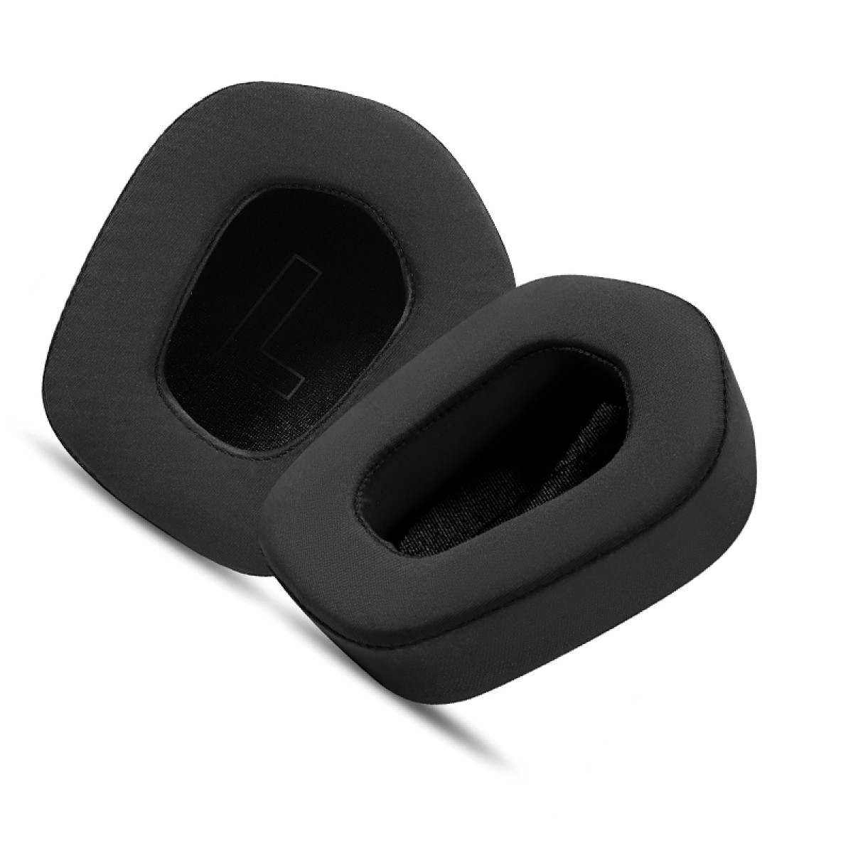 Due cuscinetti auricolari neri per cuffie. Uno ha una 'L'.