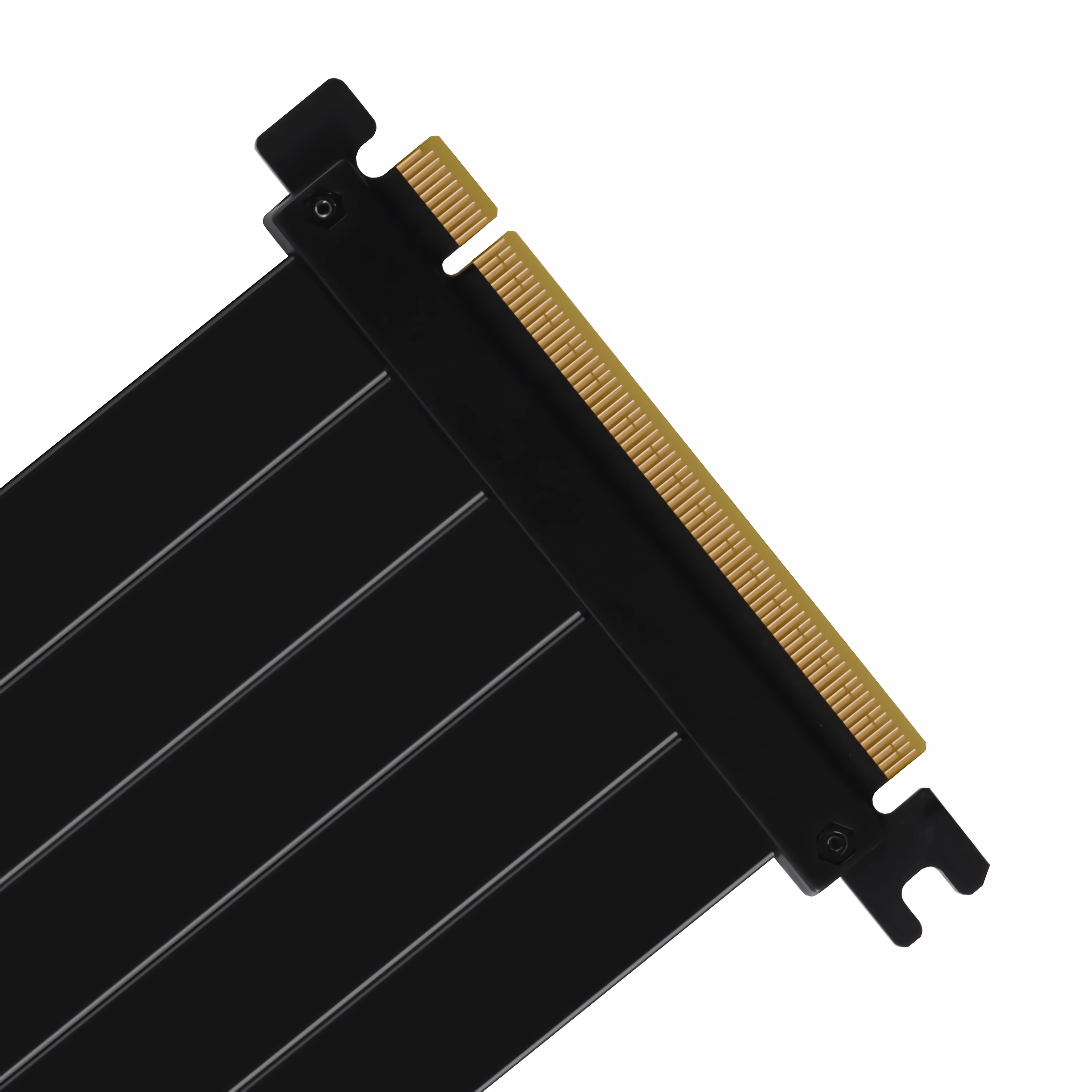 Ein schwarzes und goldenes PCI-e Riser-Kabel. Das Kabel ist flach und hat mehrere parallele Drähte.