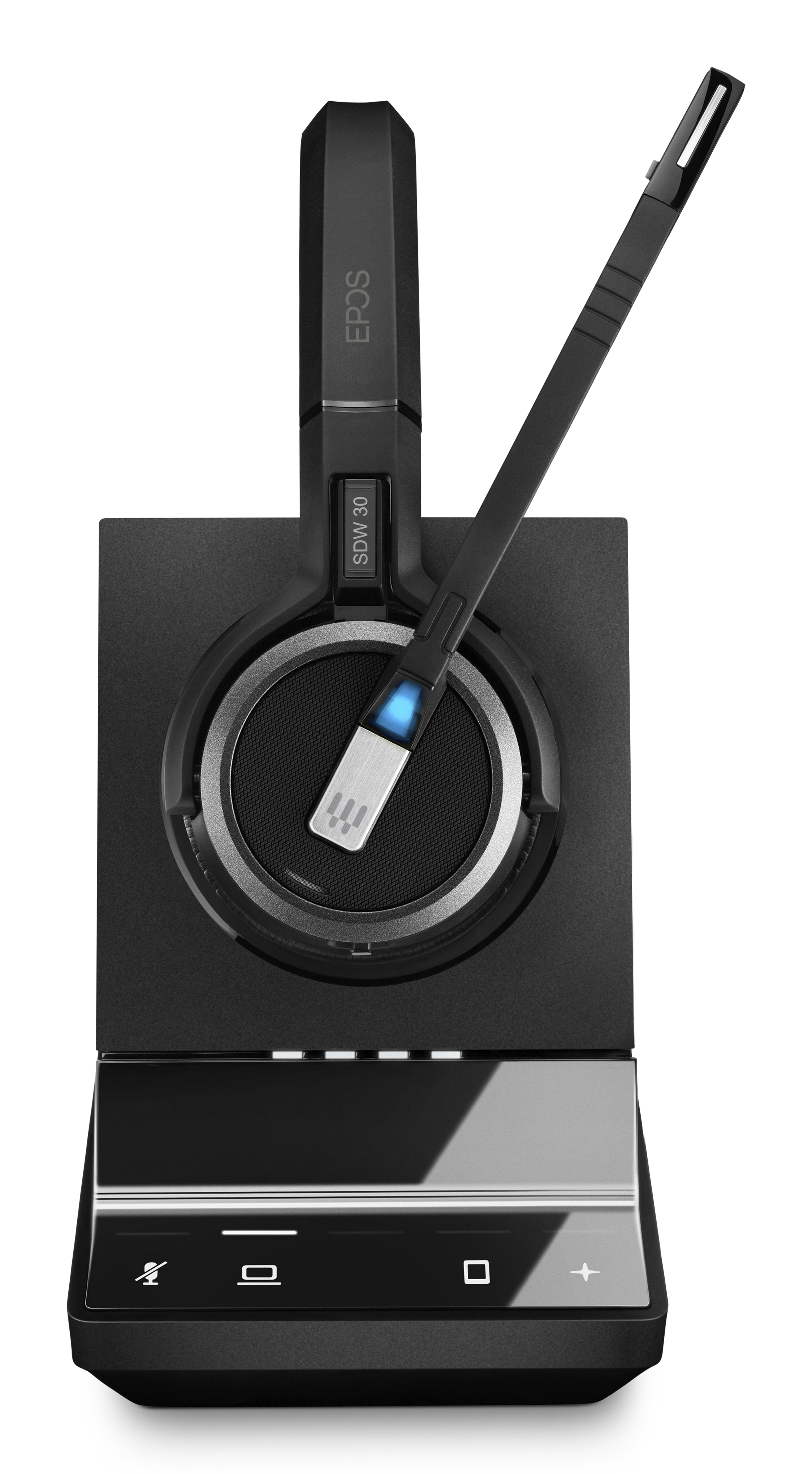 Ein schwarzes Headset mit Mikrofon, das an einer Ladestation mit Bedienelementen und Anzeige befestigt ist.