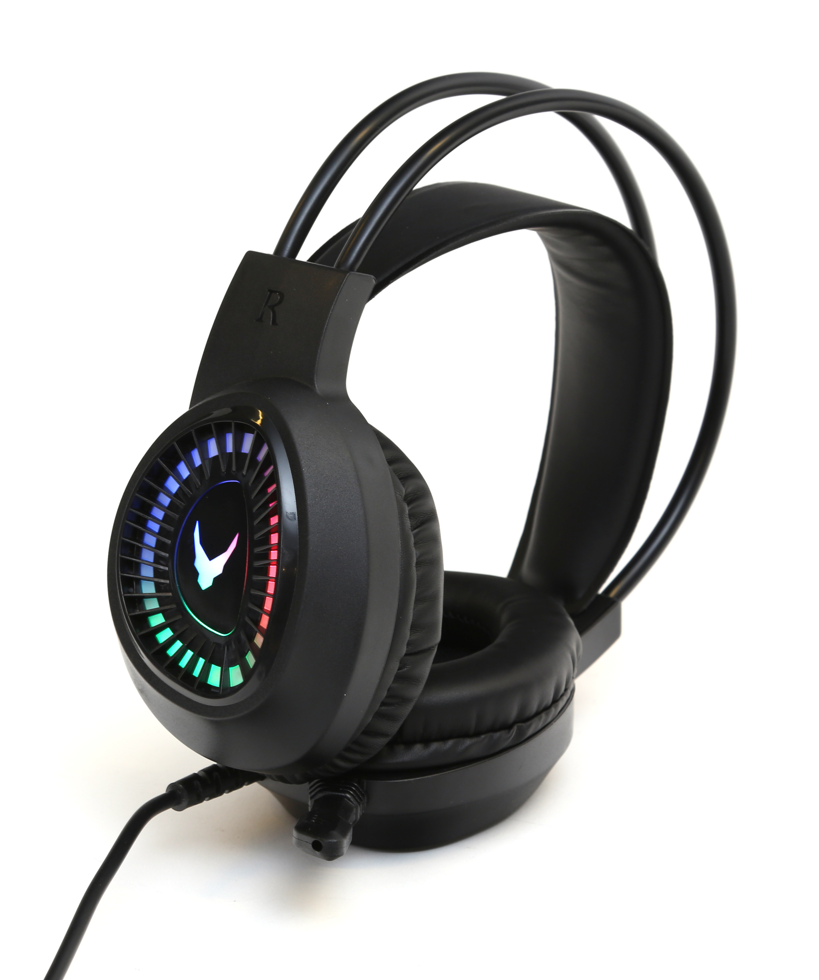 Schwarzes Gaming-Headset mit RGB-Beleuchtung an den Ohrmuscheln. Das Headset hat ein flexibles Mikrofon.