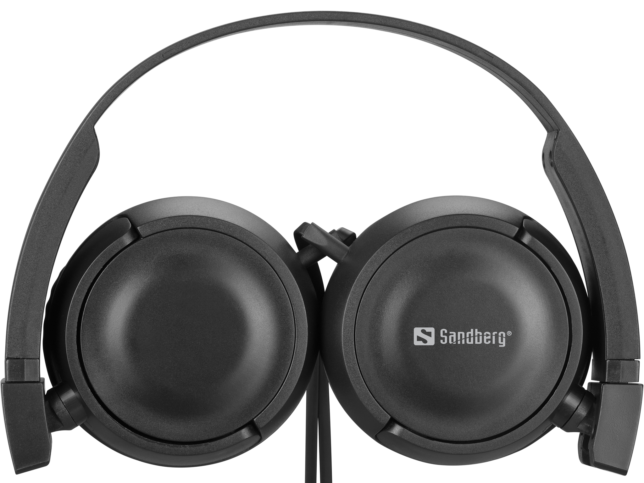 Auriculares supraaurales plegables negros. Los auriculares son grandes y circulares, con el logotipo de la marca en el lateral.