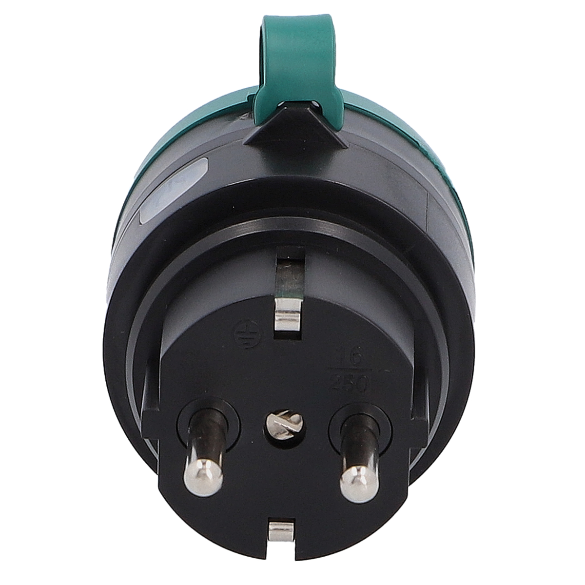 Schwarzer europäischer Stecker mit grünem Griff. Weißer Hintergrund.