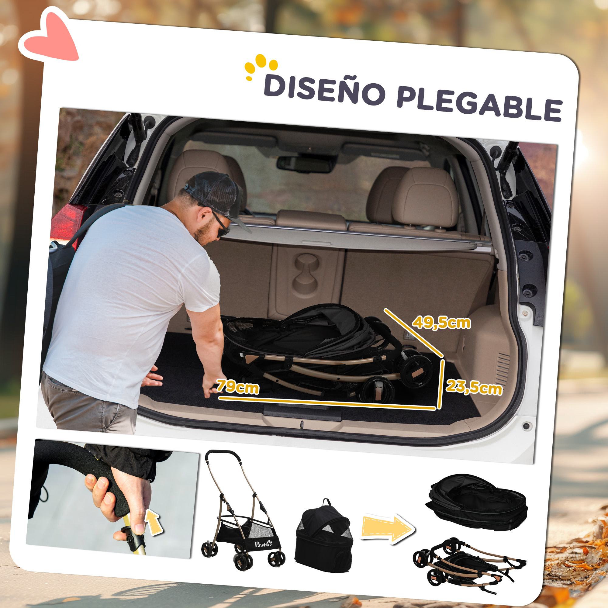 Un hombre empacando un cochecito plegable negro en el maletero del coche, con dimensiones.