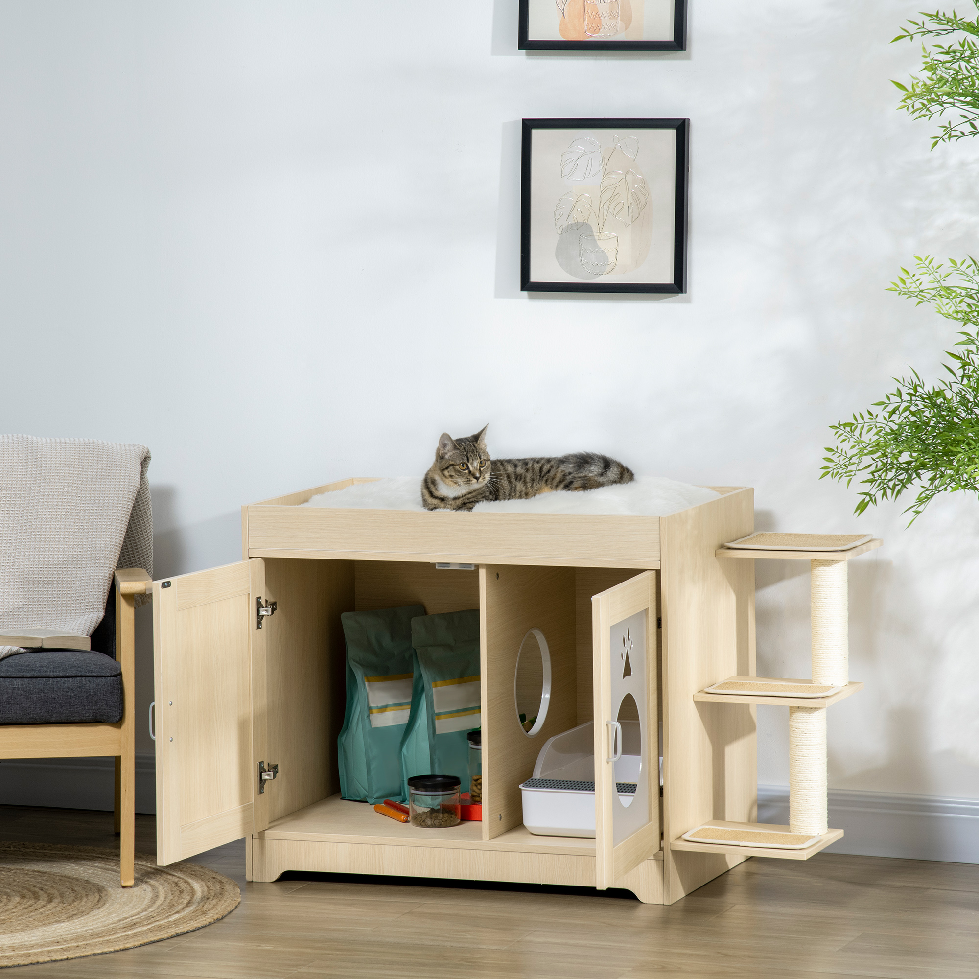 Un gato acostado encima de un armario. El armario tiene puertas y estantes con suministros para gatos.