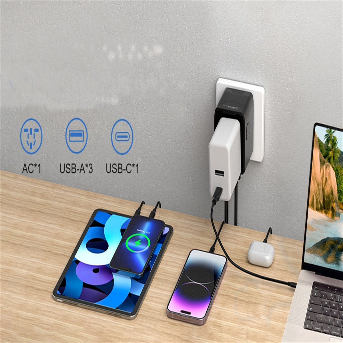 Mehrere Geräte werden über einen Wandadapter geladen, darunter ein Tablet, ein Telefon, Ohrhörer und ein Laptop.