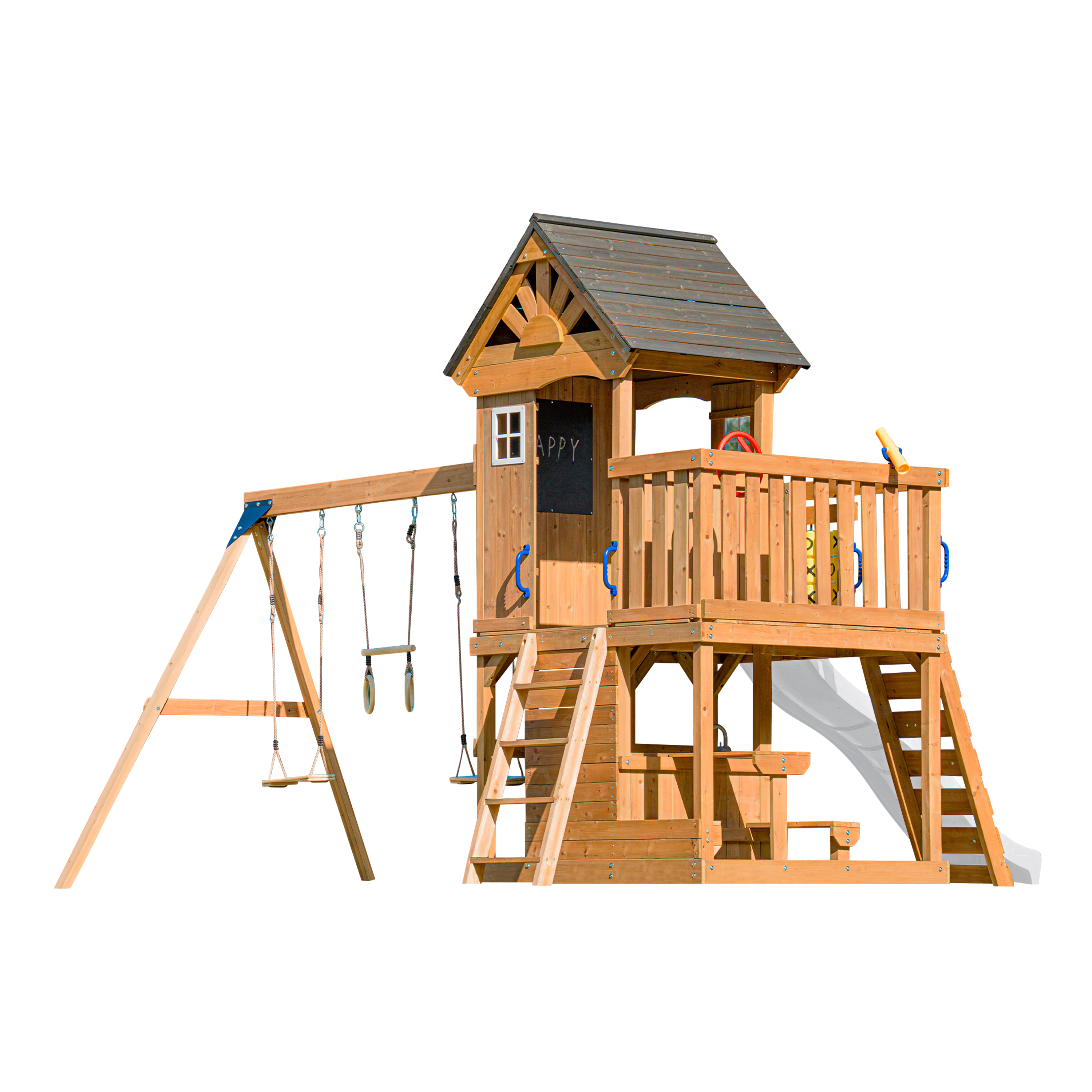 Ein Holzspielplatz mit Rutsche, Schaukeln, Kletterwand und einem kleinen Haus.