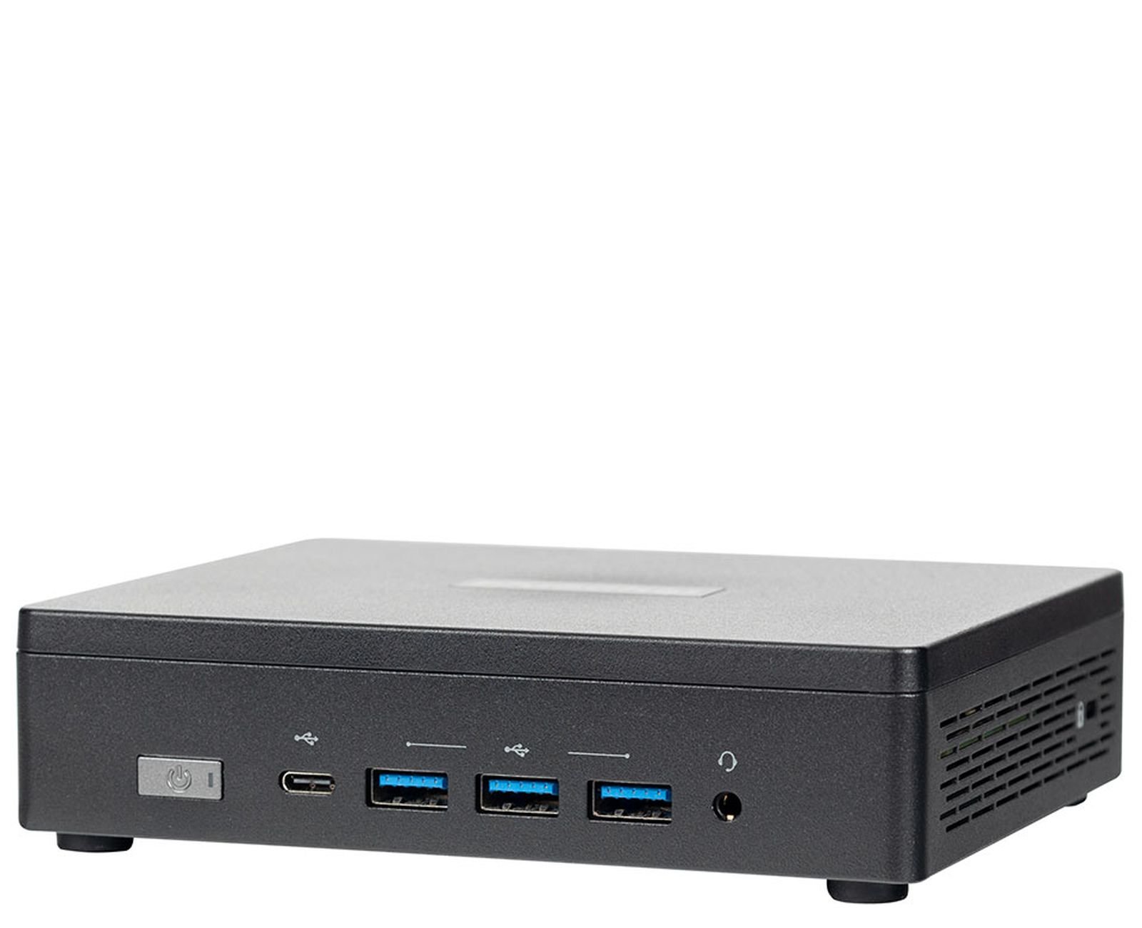 Mini computer nero su sfondo bianco. La parte anteriore ha porte e pulsante di accensione.